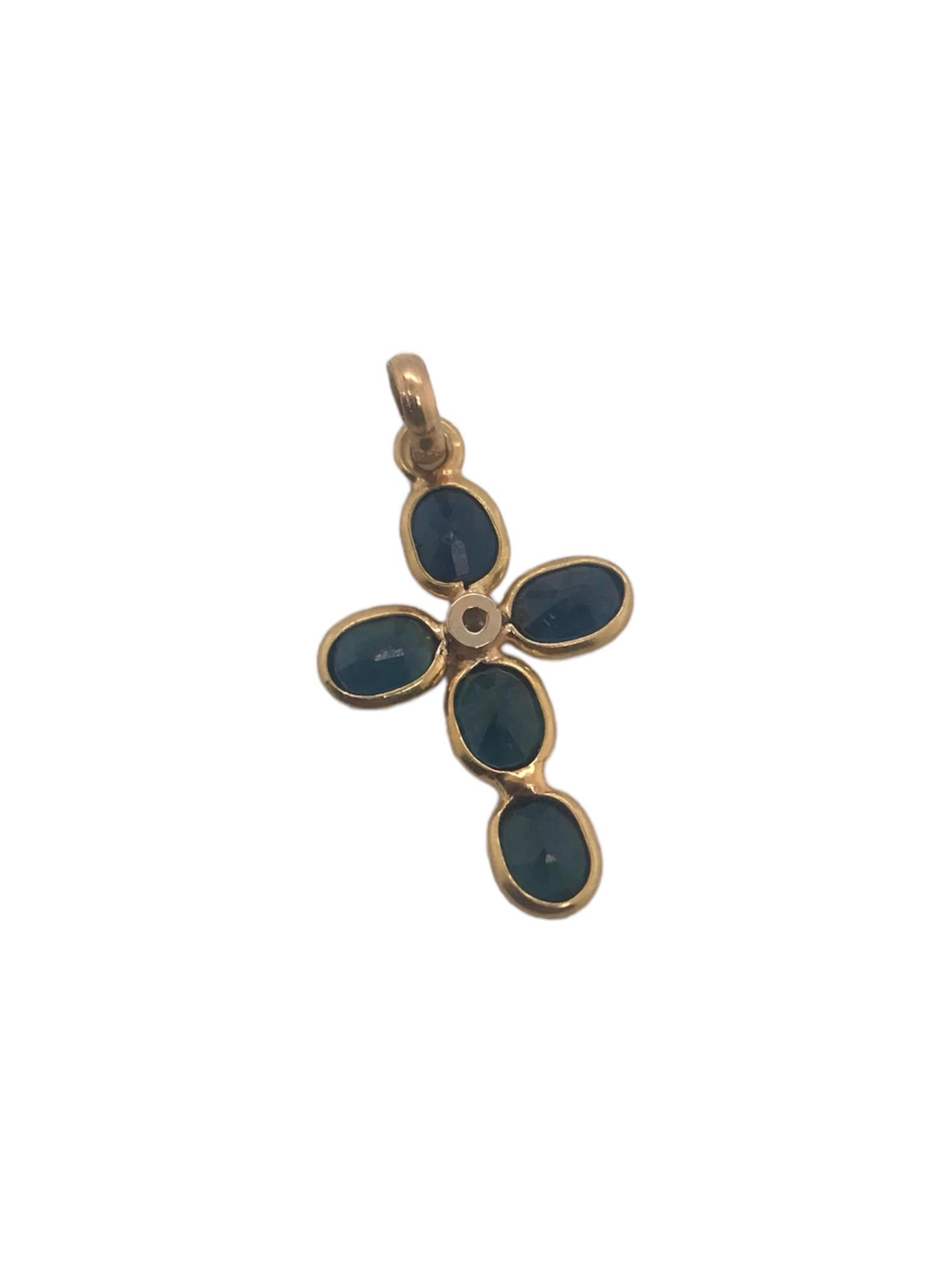 18K Yellow Gold Sapphire & Diamond Cross Pendant In New Condition For Sale In Montgomery, AL