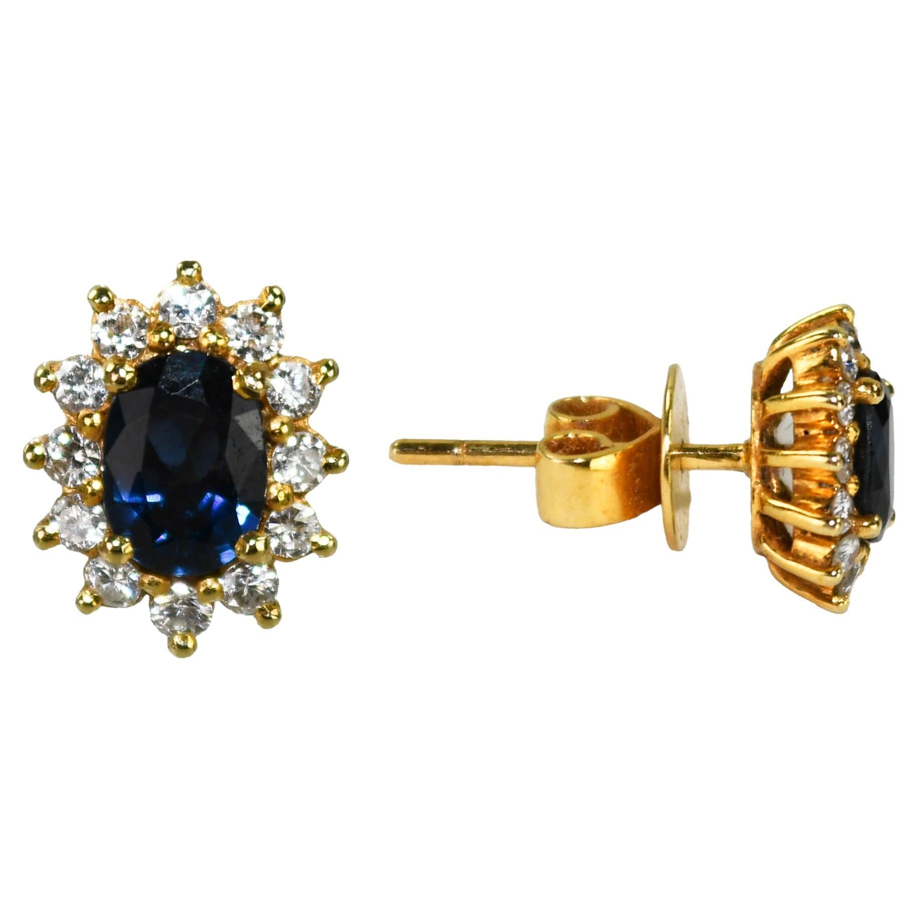 18K Yellow Gold Sapphire 
Diamond Earrings 2.8g in vendita