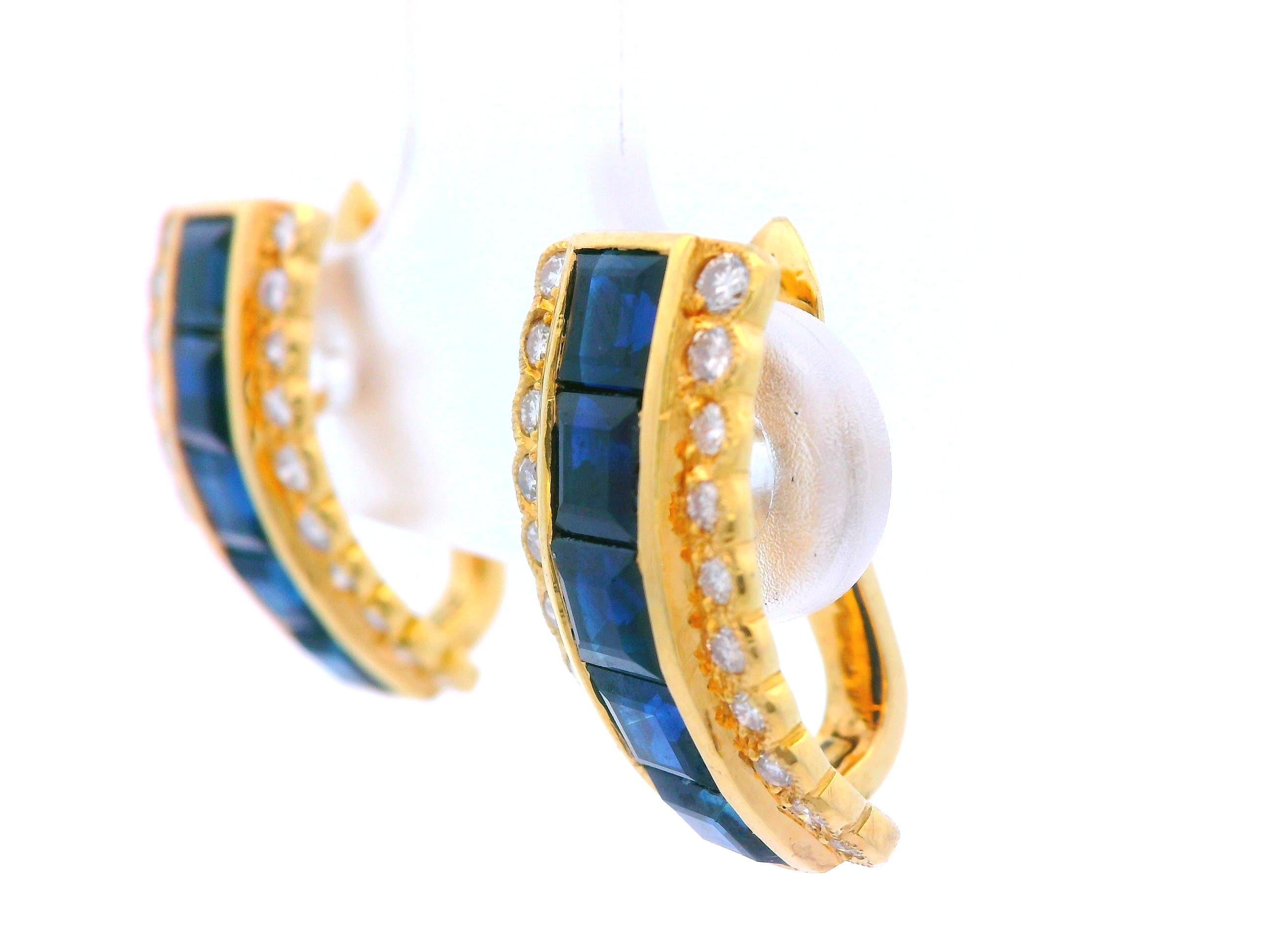 Boucles d'oreilles Huggie en or jaune 18k saphir et diamant Pour femmes en vente