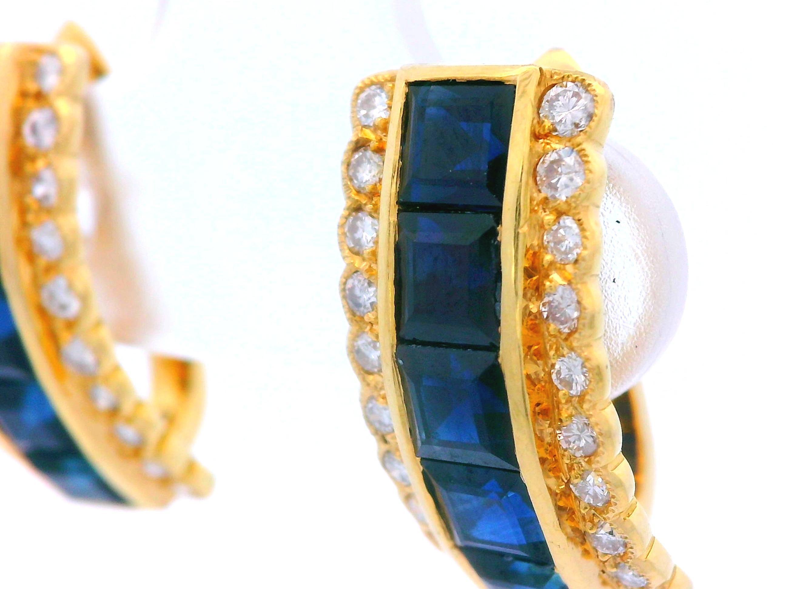 Boucles d'oreilles Huggie en or jaune 18k saphir et diamant en vente 2