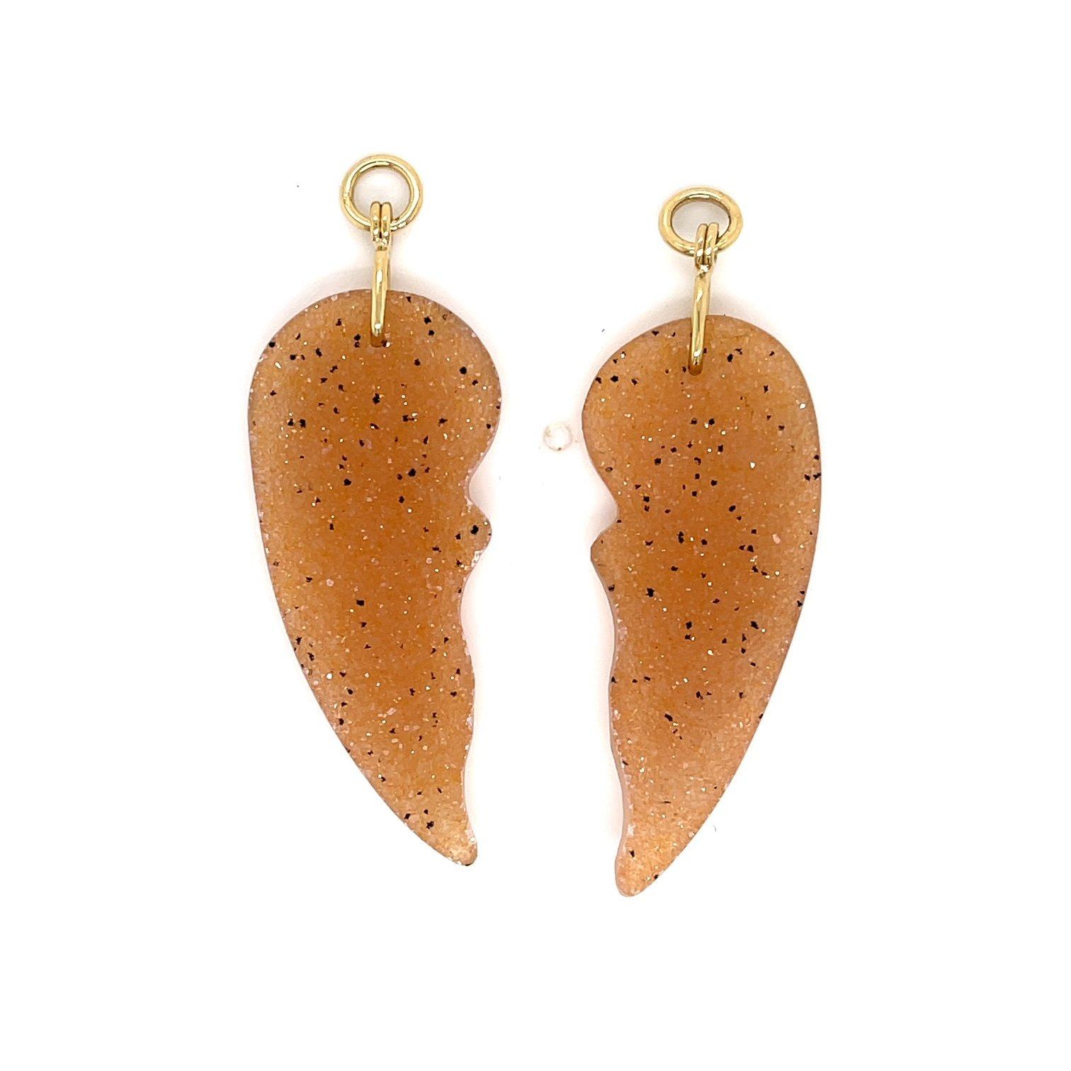 Uncut 18k Yellow Gold Scroll Studs with 18k Yellow Gold Peach Druzy Wing Jackets For Sale