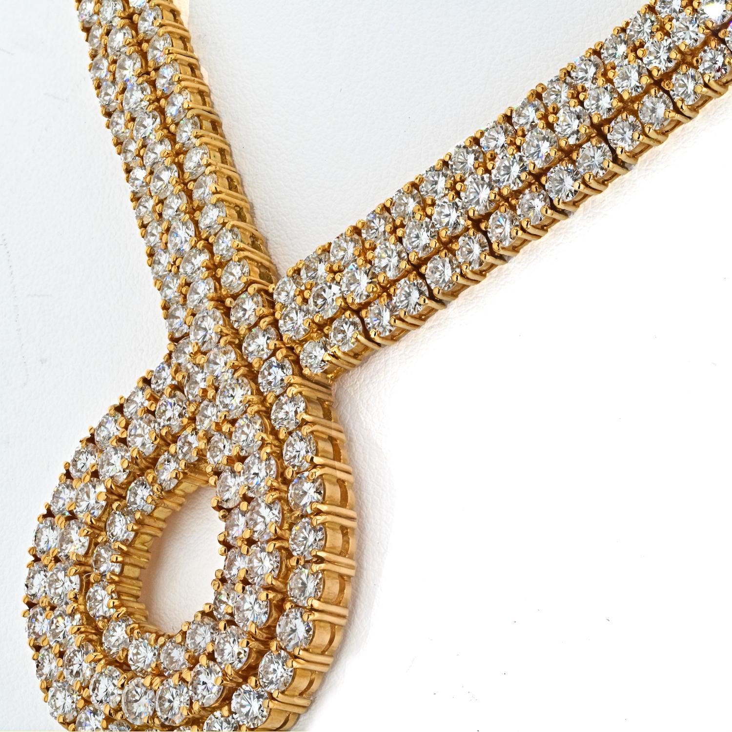 18K Yellow Gold Scrolling At The Front 48.00cttw Diamond Necklace In Excellent Condition For Sale In New York, NY