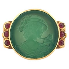 Anello SeidenGang in oro giallo 18K con agata verde e rubino cabochon Misura 6,5