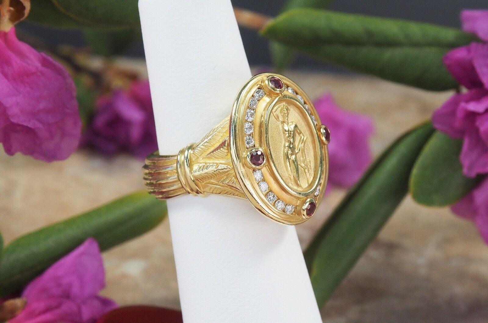 Greco classico Anello in oro giallo 18k SeidenGang SG Athena con diamanti e rubini, misura 6,25 - 17,2g in vendita
