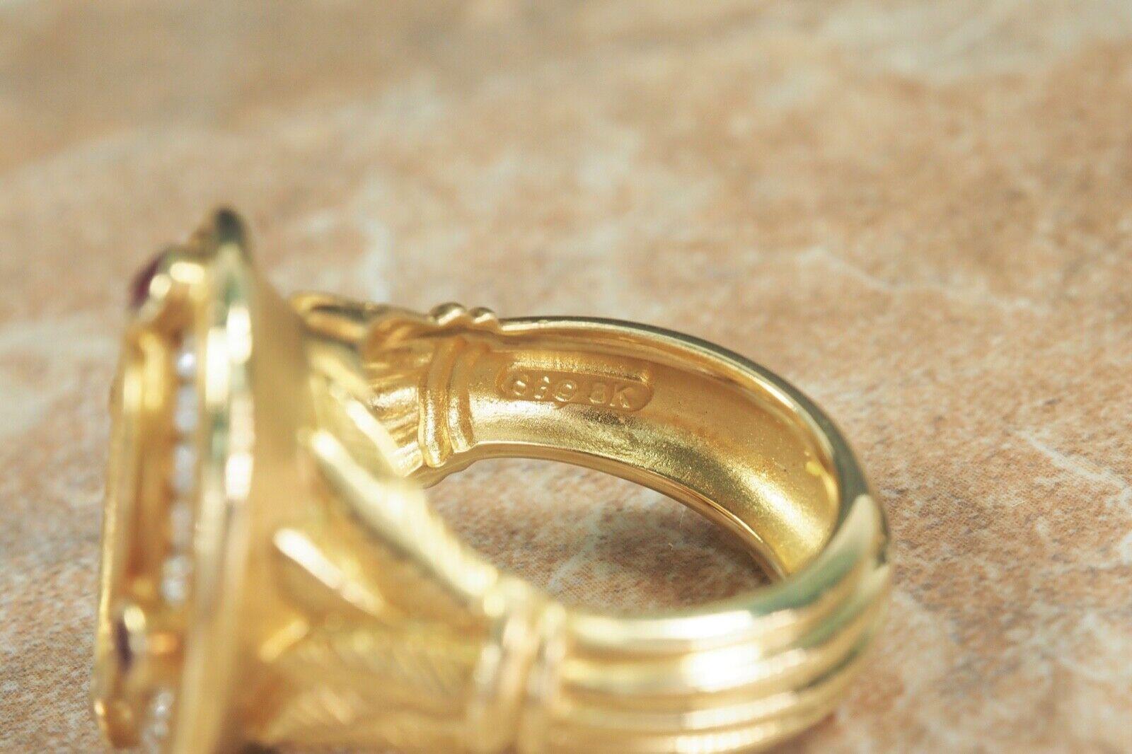 Anello in oro giallo 18k SeidenGang SG Athena con diamanti e rubini, misura 6,25 - 17,2g In condizioni buone in vendita a Providence, RI