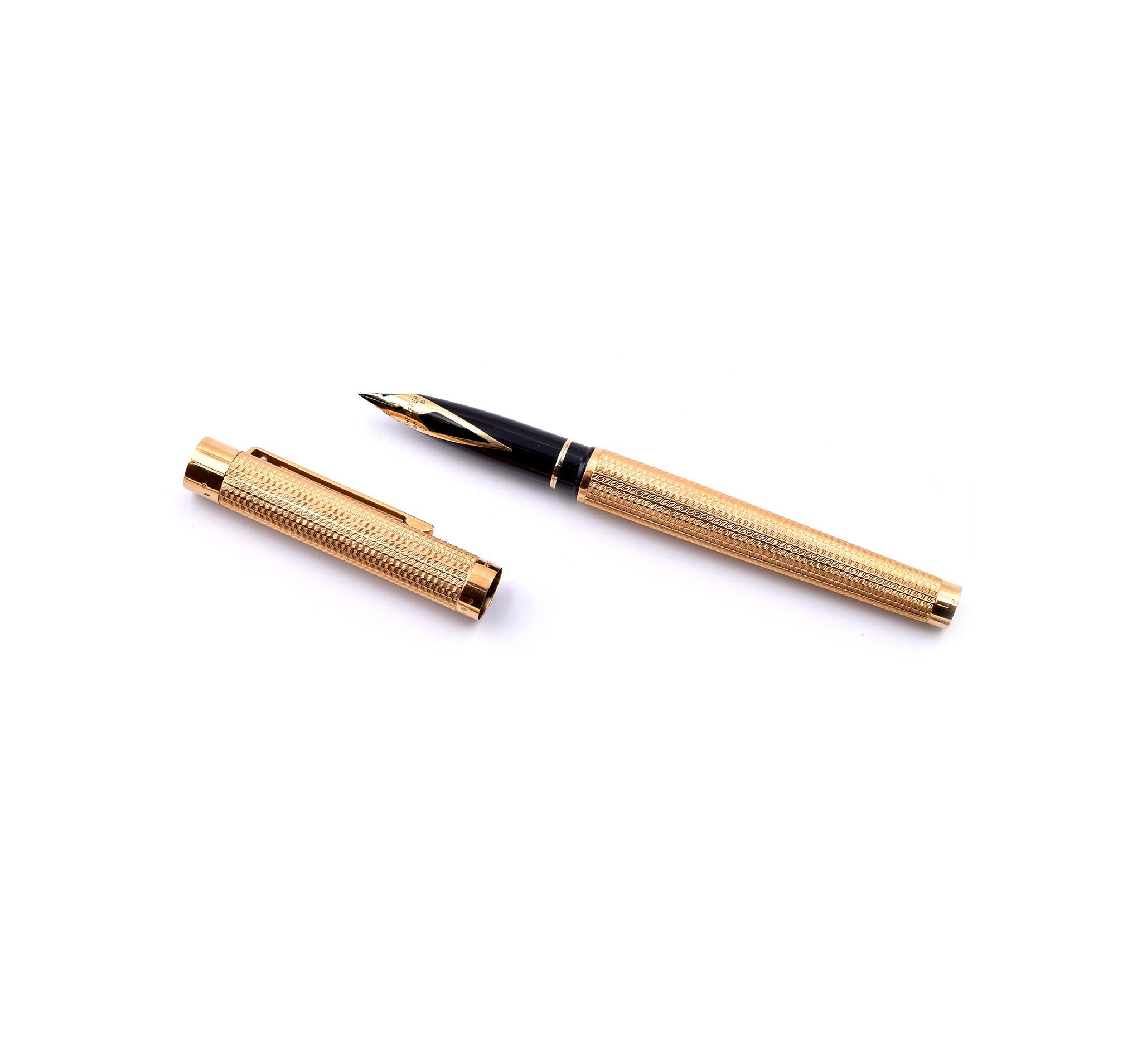 18 Karat Yellow Gold Sheaffer Fountain Pen In Excellent Condition In Scottsdale, AZ