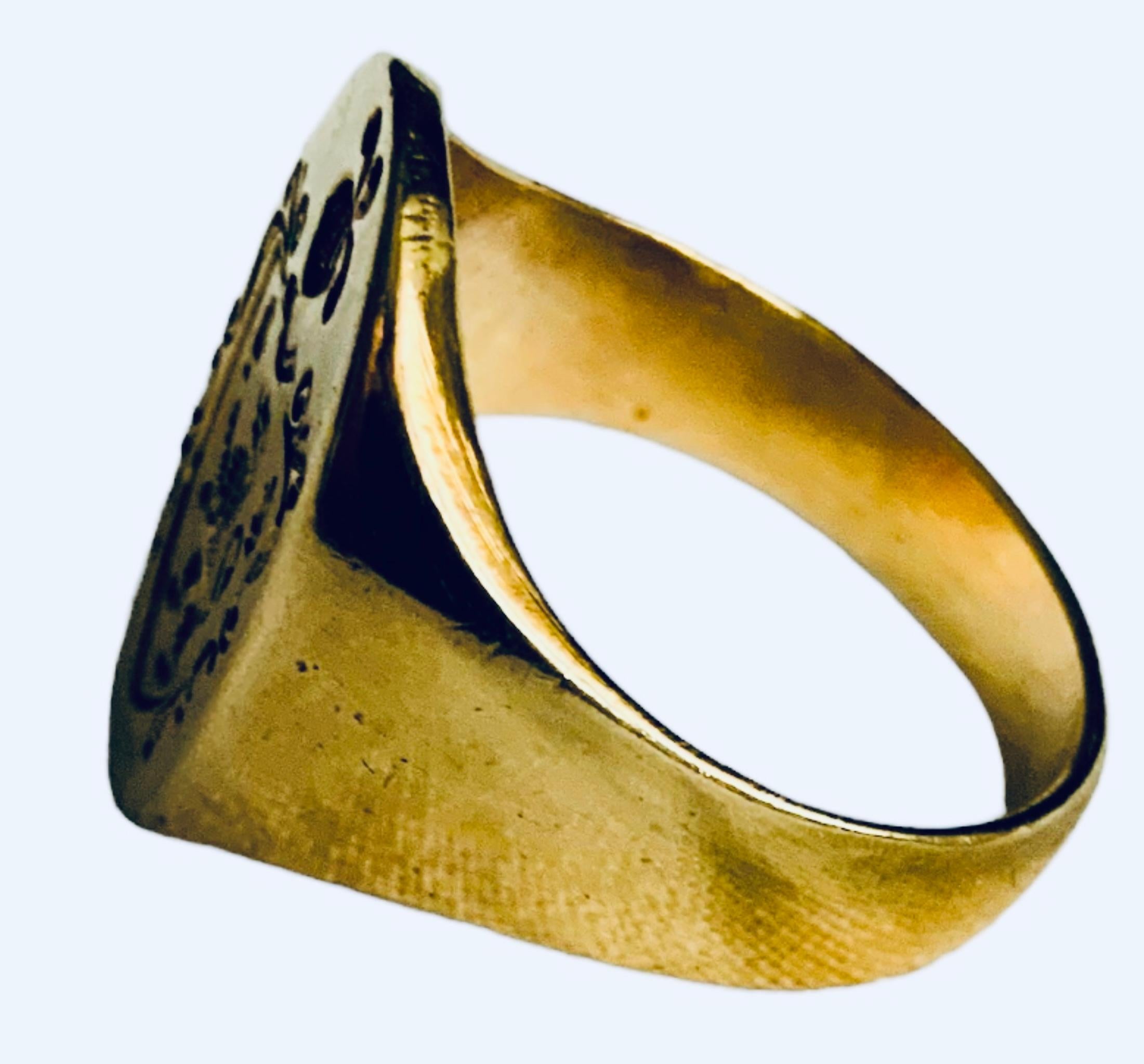 18K Yellow Gold Signet Heraldic Ring 5