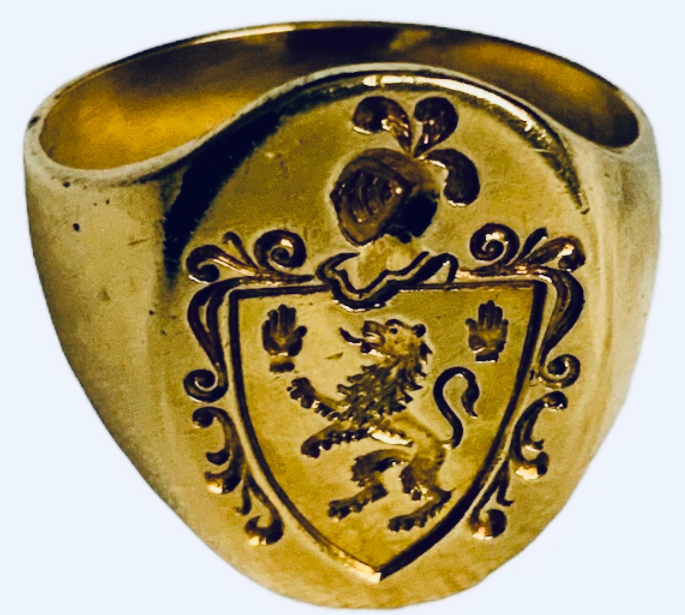 18K Yellow Gold Signet Heraldic Ring 4
