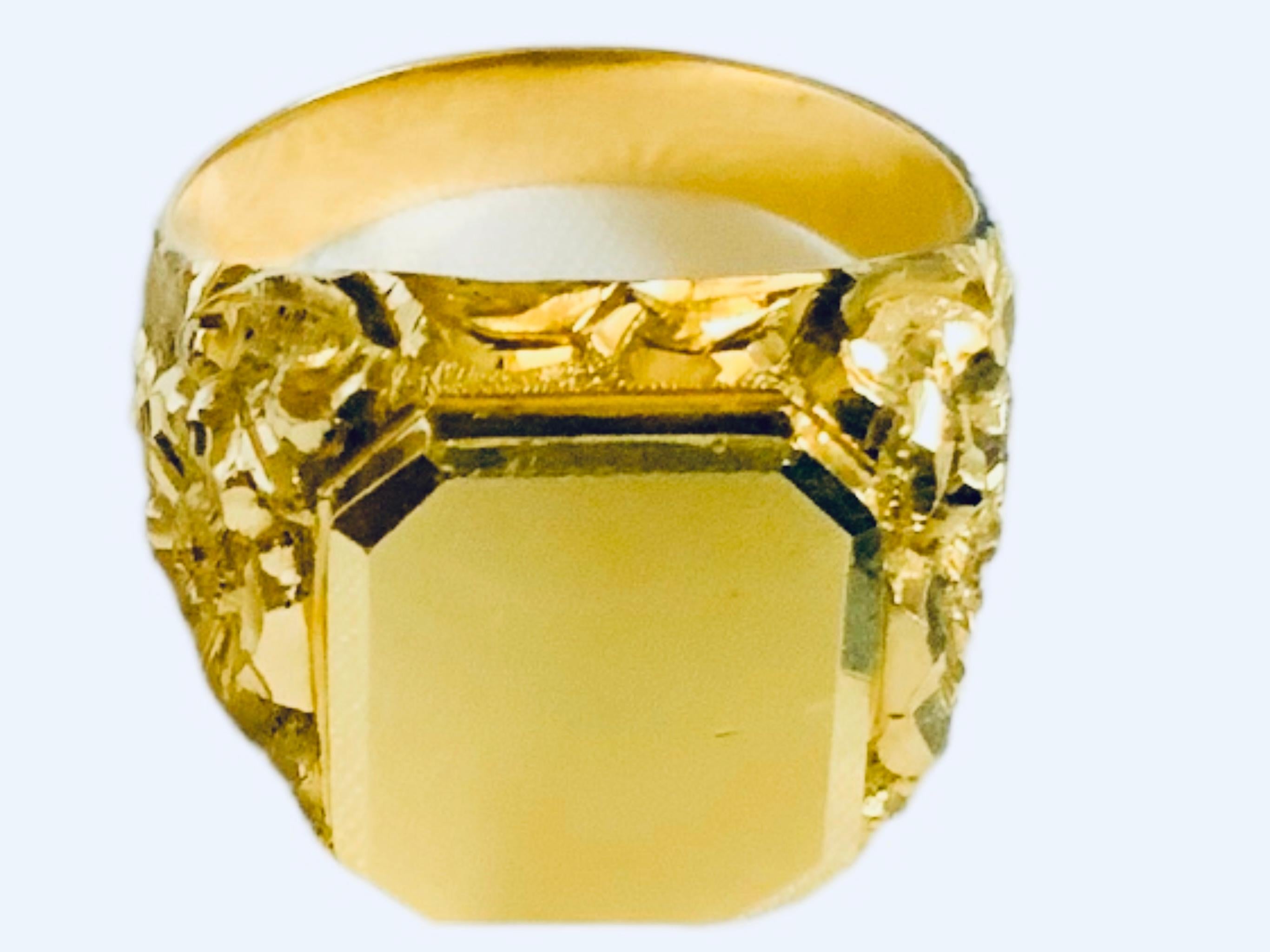 18K Yellow Gold Signet Ring 2