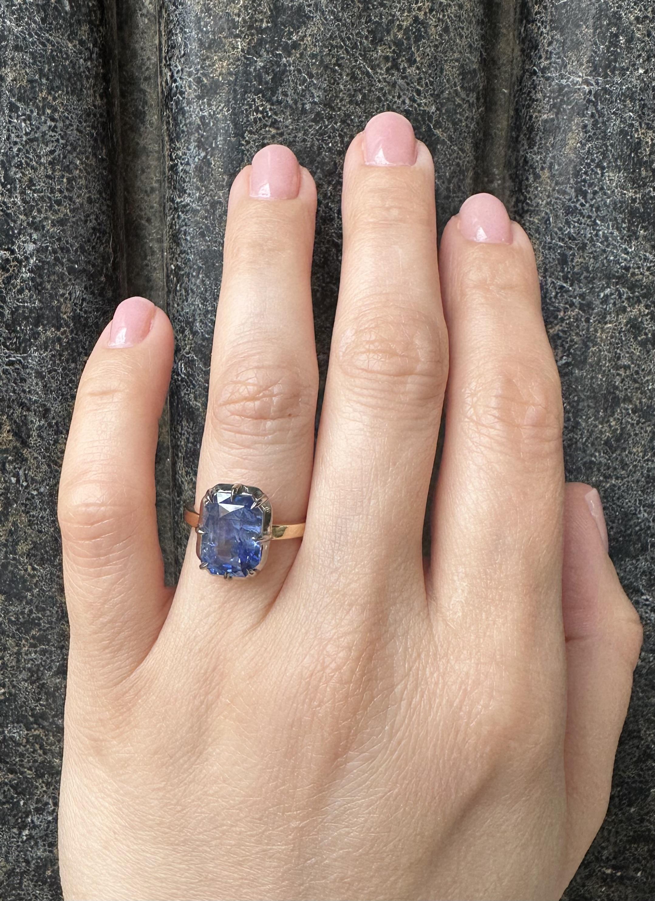 18k Yellow Gold & Silver GIA 6.10ct No Heat Collet Set Sapphire Solitaire Ring For Sale 2