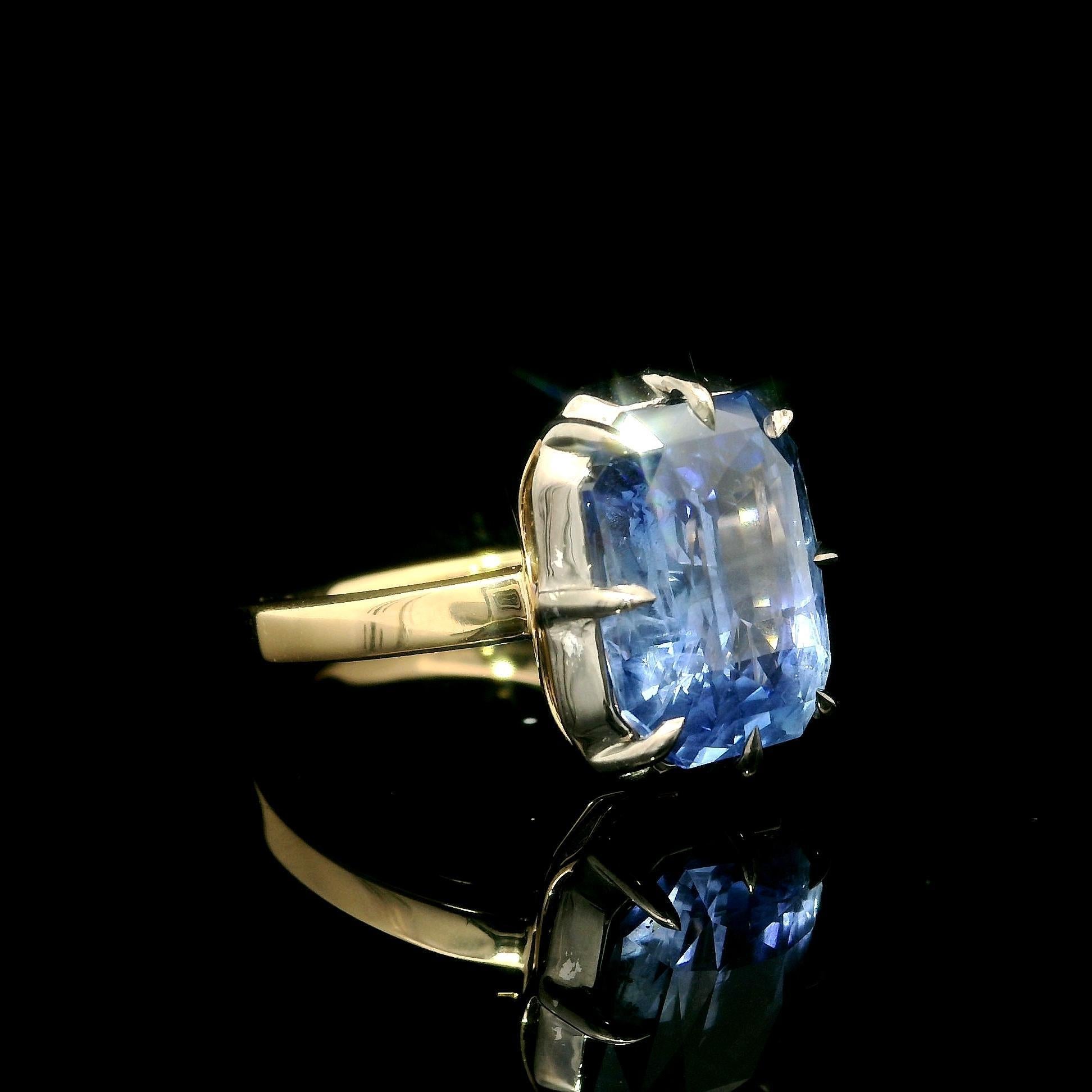 18k Yellow Gold & Silver GIA 6.10ct No Heat Collet Set Sapphire Solitaire Ring For Sale 4