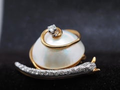 18K Yellow Gold Snail Brooch with Diamonds and Pearl