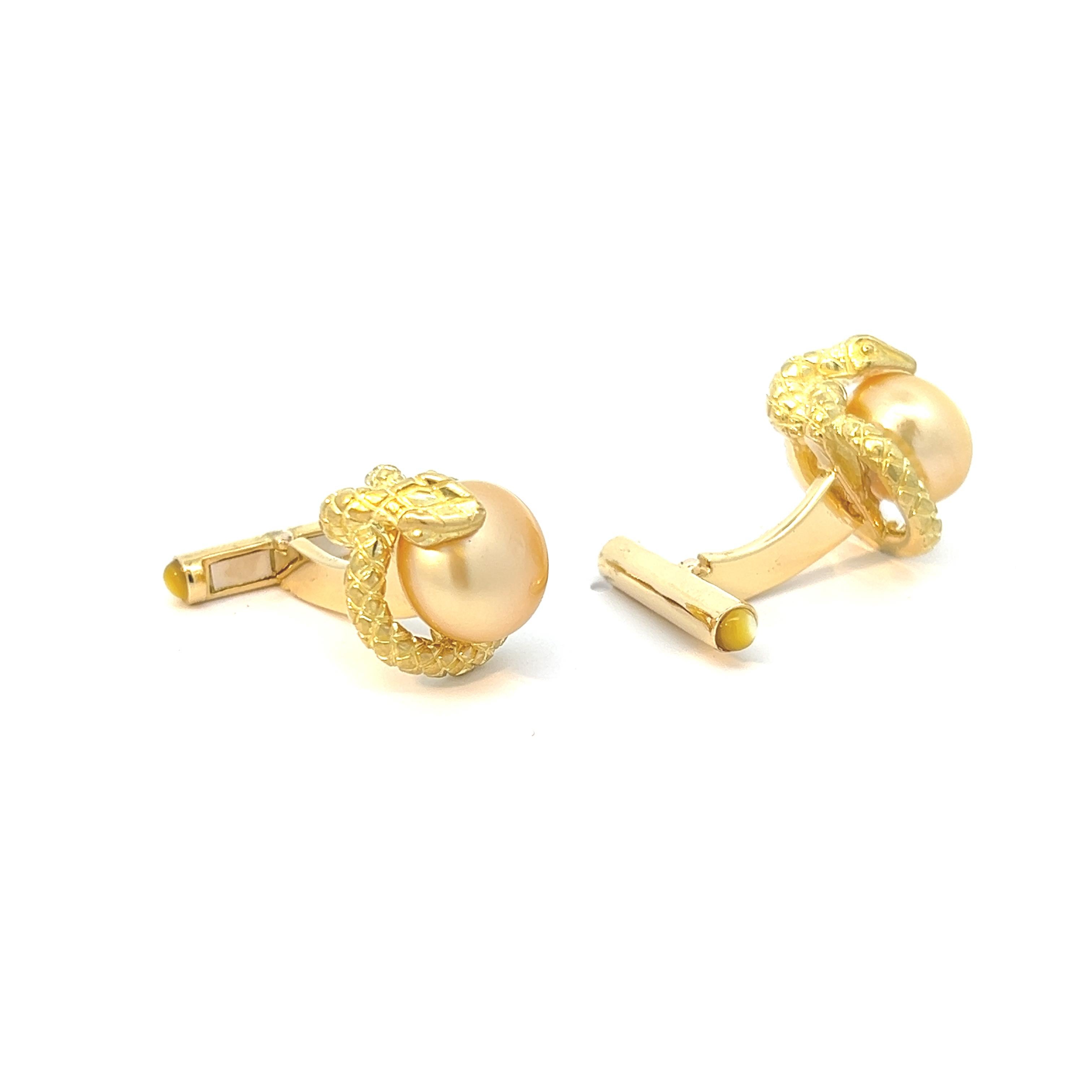 18k Yellow Gold Snake Cufflinks Yellow South Sea Pearls  In New Condition For Sale In New York, NY