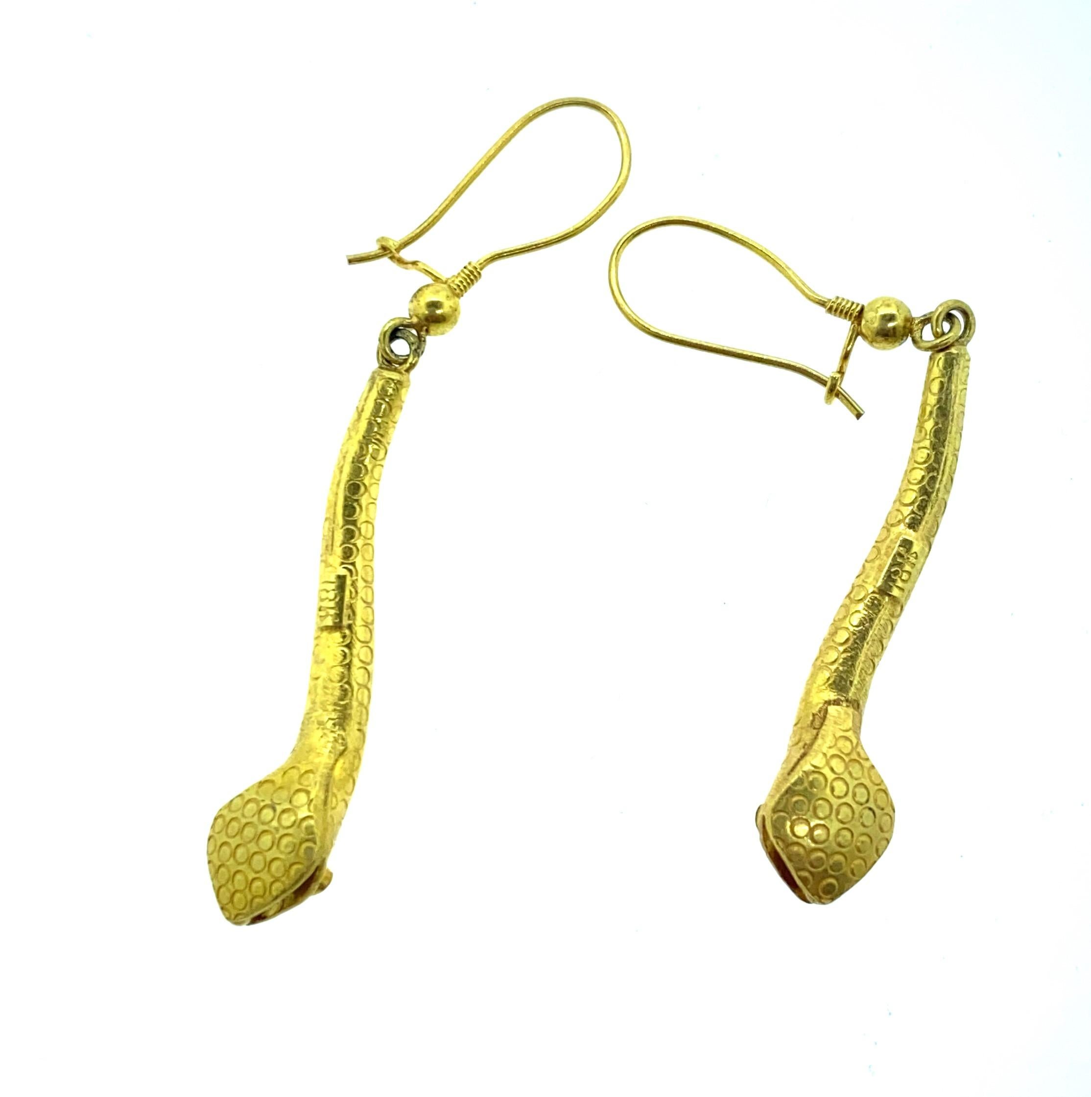 18 Karat Yellow Gold Snake Earring In New Condition For Sale In New York, NY