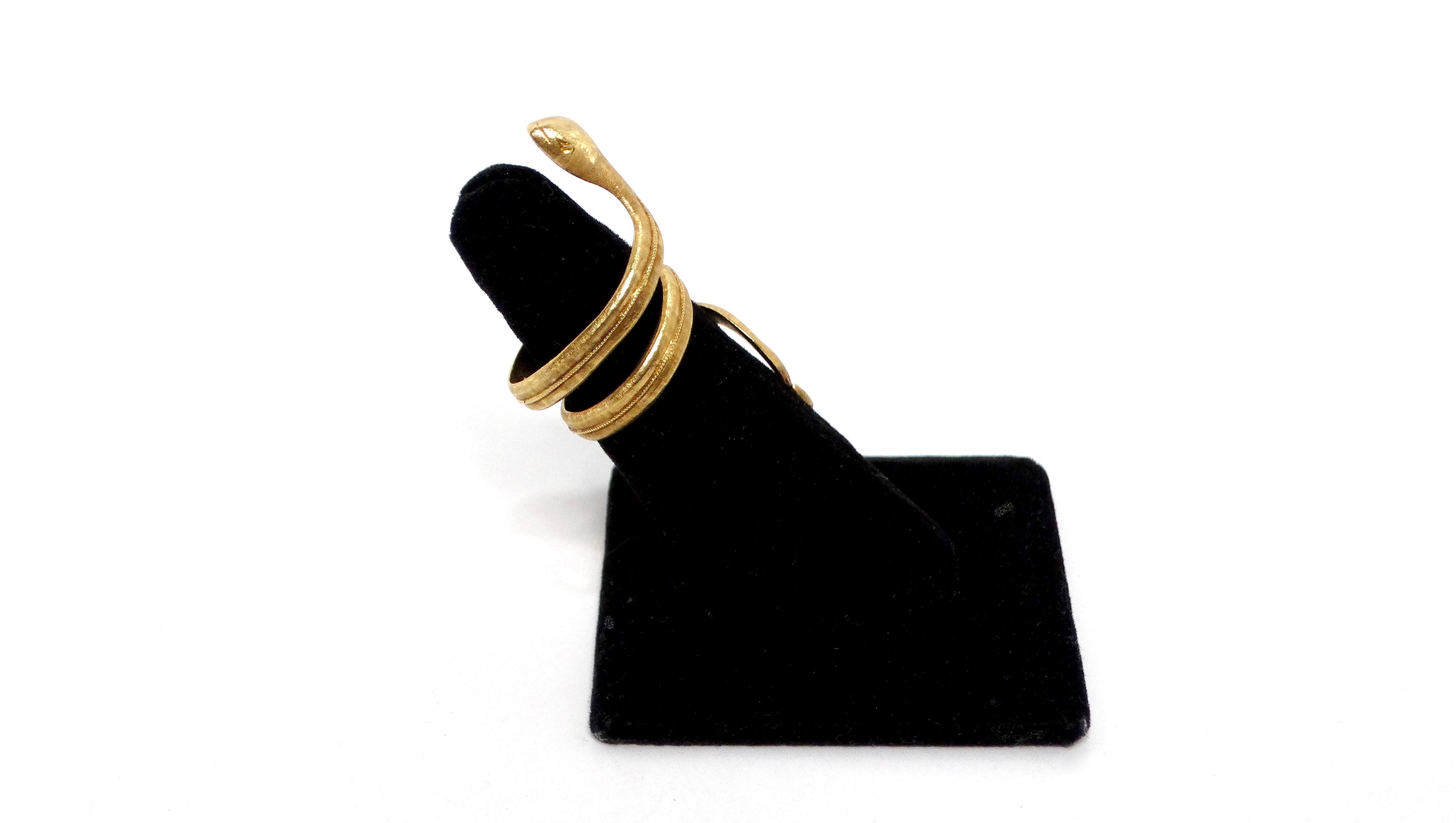 18K Yellow Gold Snake Wrap Ring In Good Condition For Sale In Scottsdale, AZ