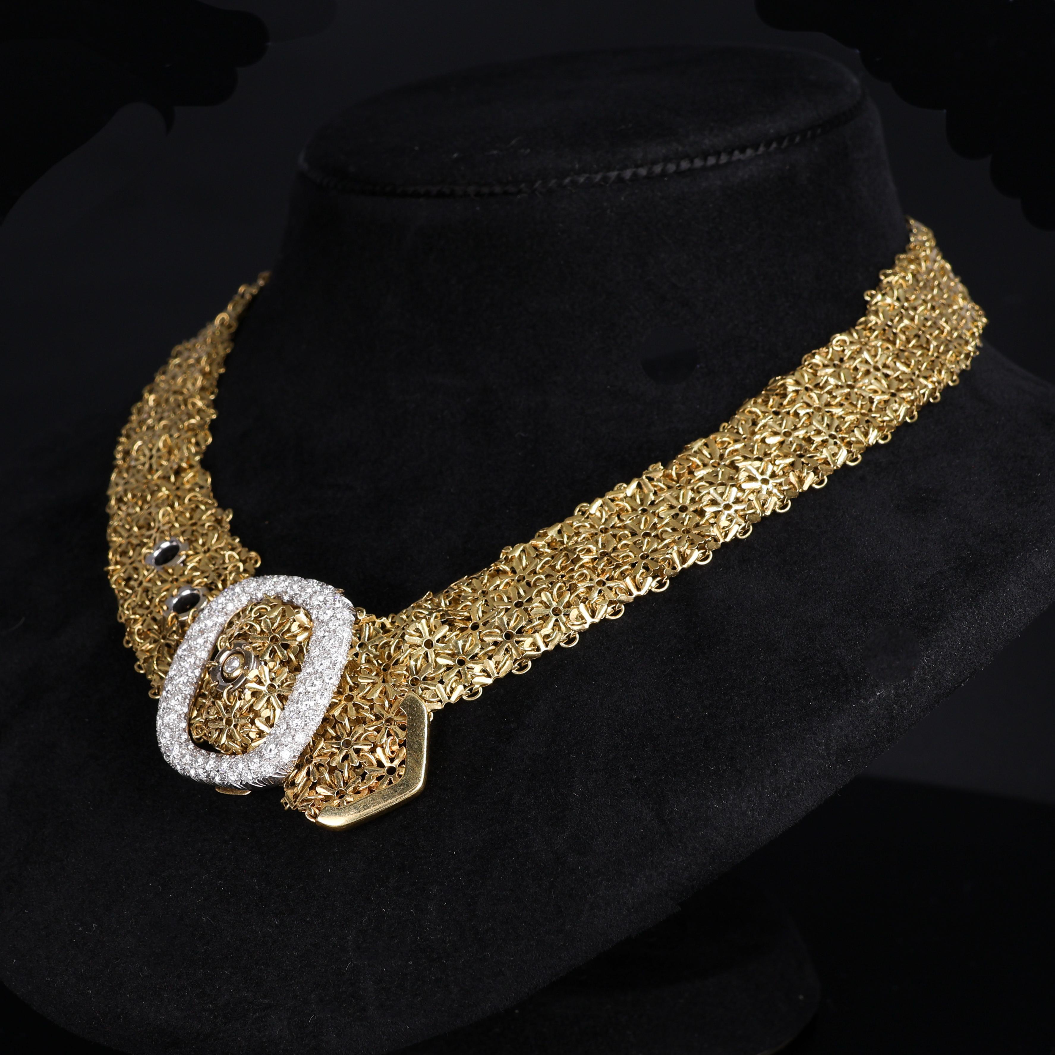 Tour de cou en maille douce en or jaune 18K avec boucle en diamant Neuf - En vente à Bergamo, BG