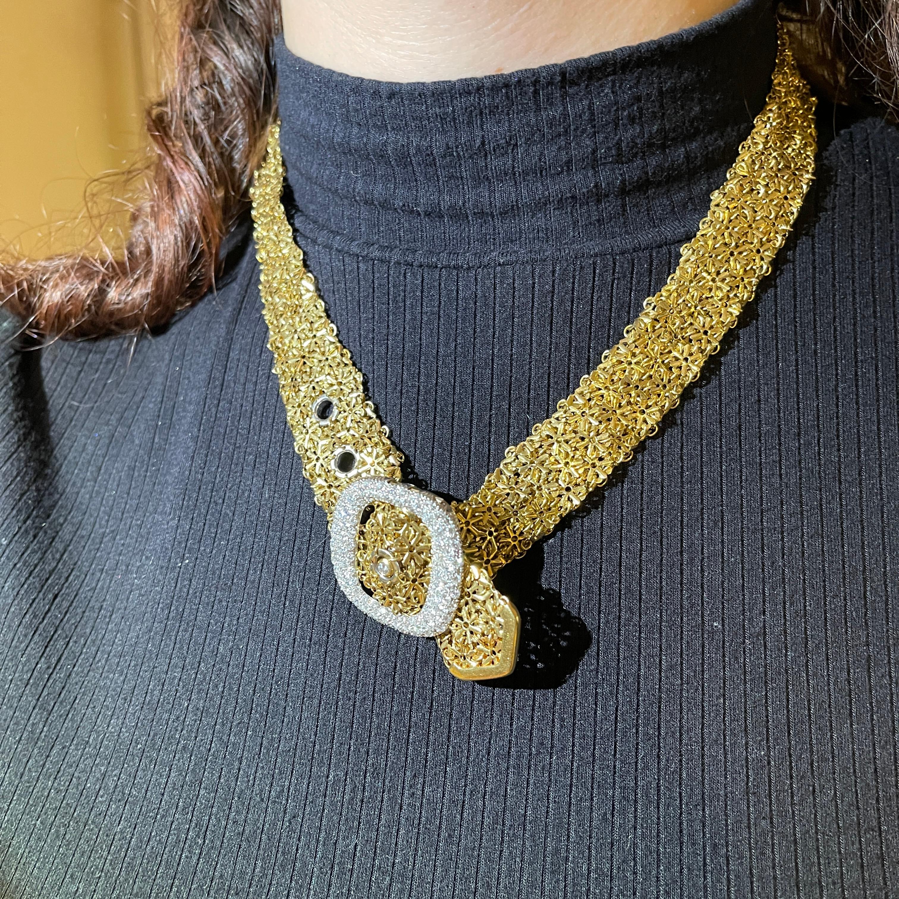 Tour de cou en maille douce en or jaune 18K avec boucle en diamant en vente 4