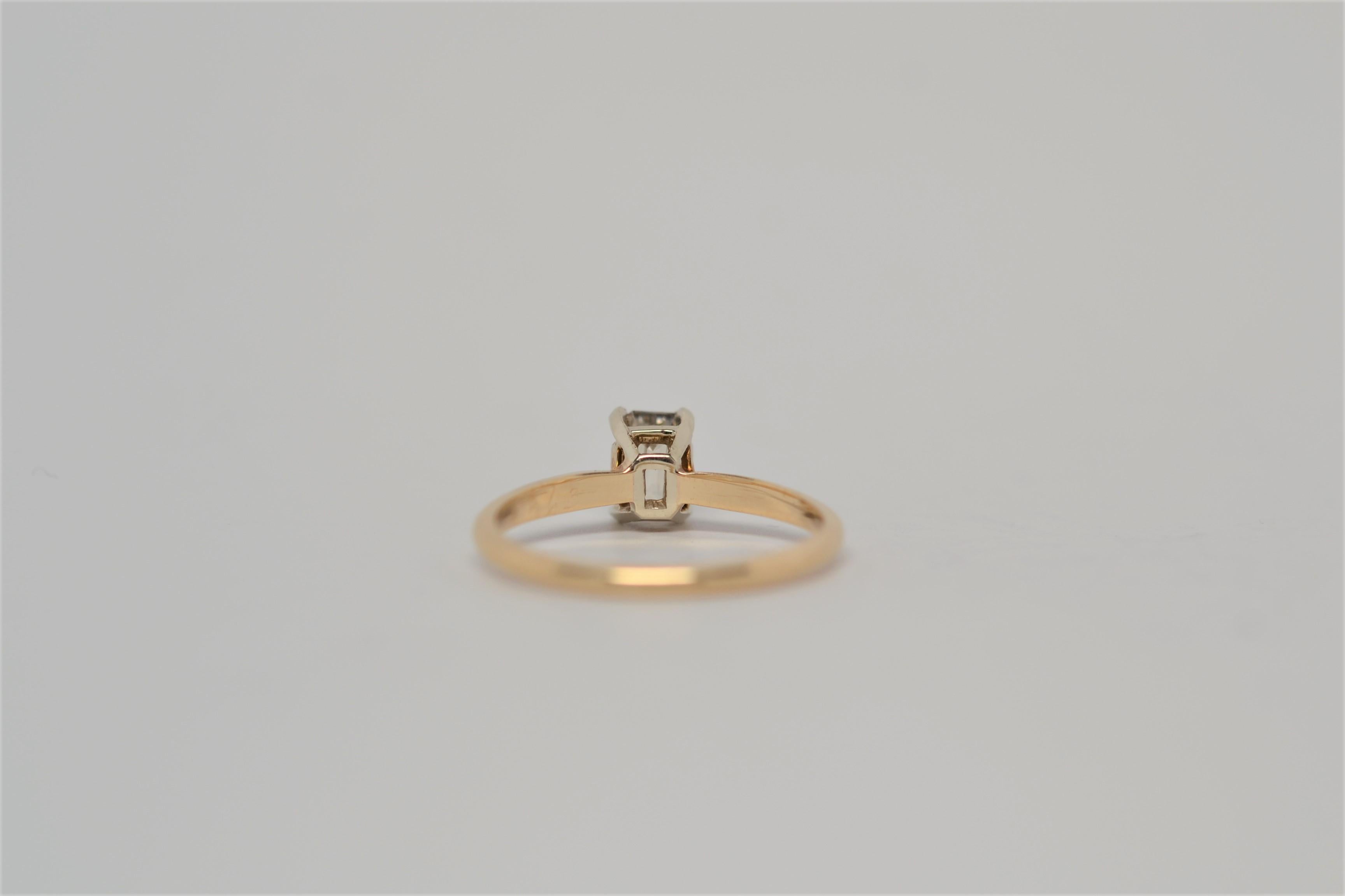 18k white gold solitaire engagement ring