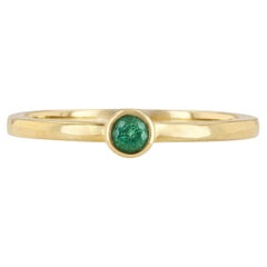18K Yellow Gold Solitaire Emerald Ring