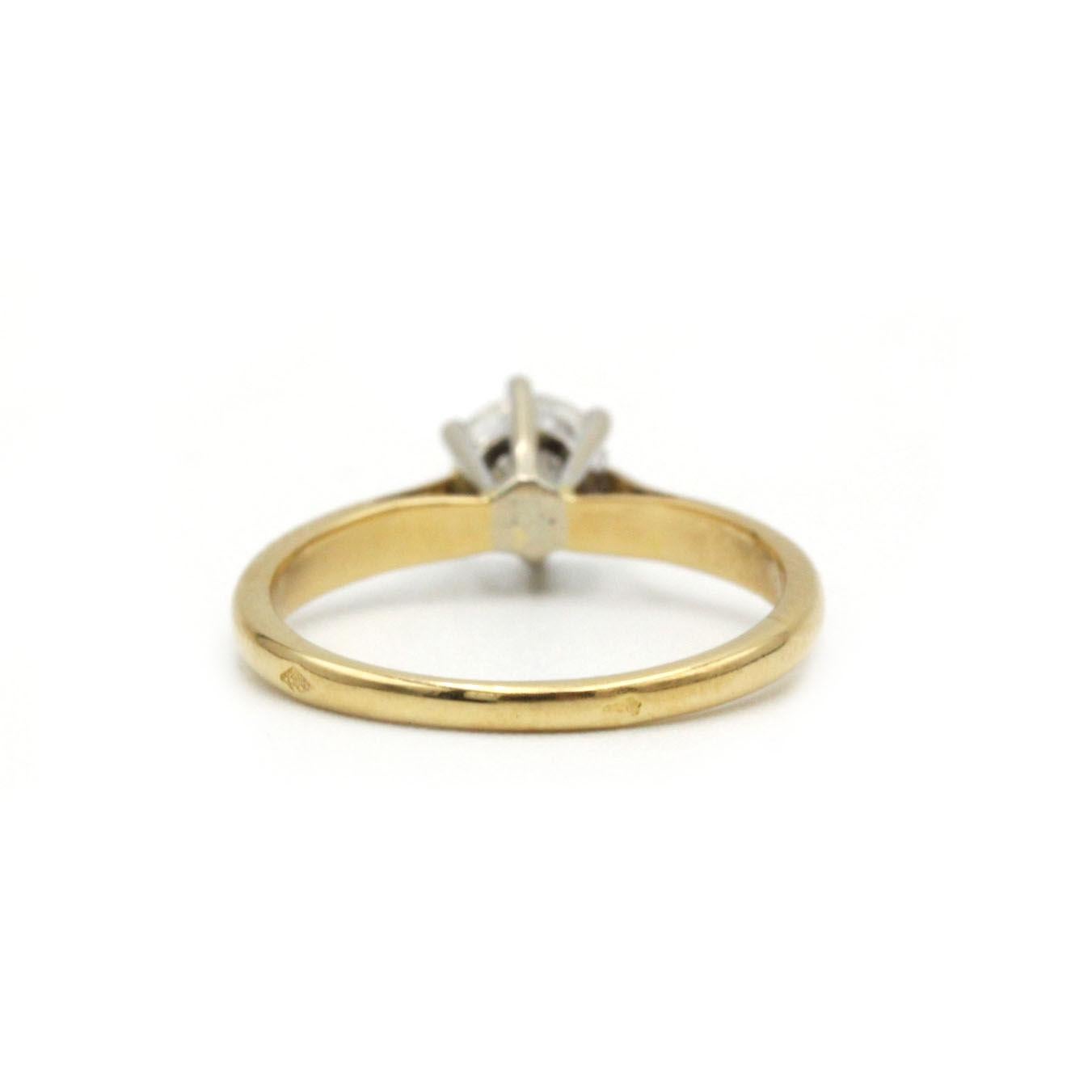 18 Karat Gelbgold Solitär-Ring mit 0,50 Karat H SI Diamant (Zeitgenössisch) im Angebot