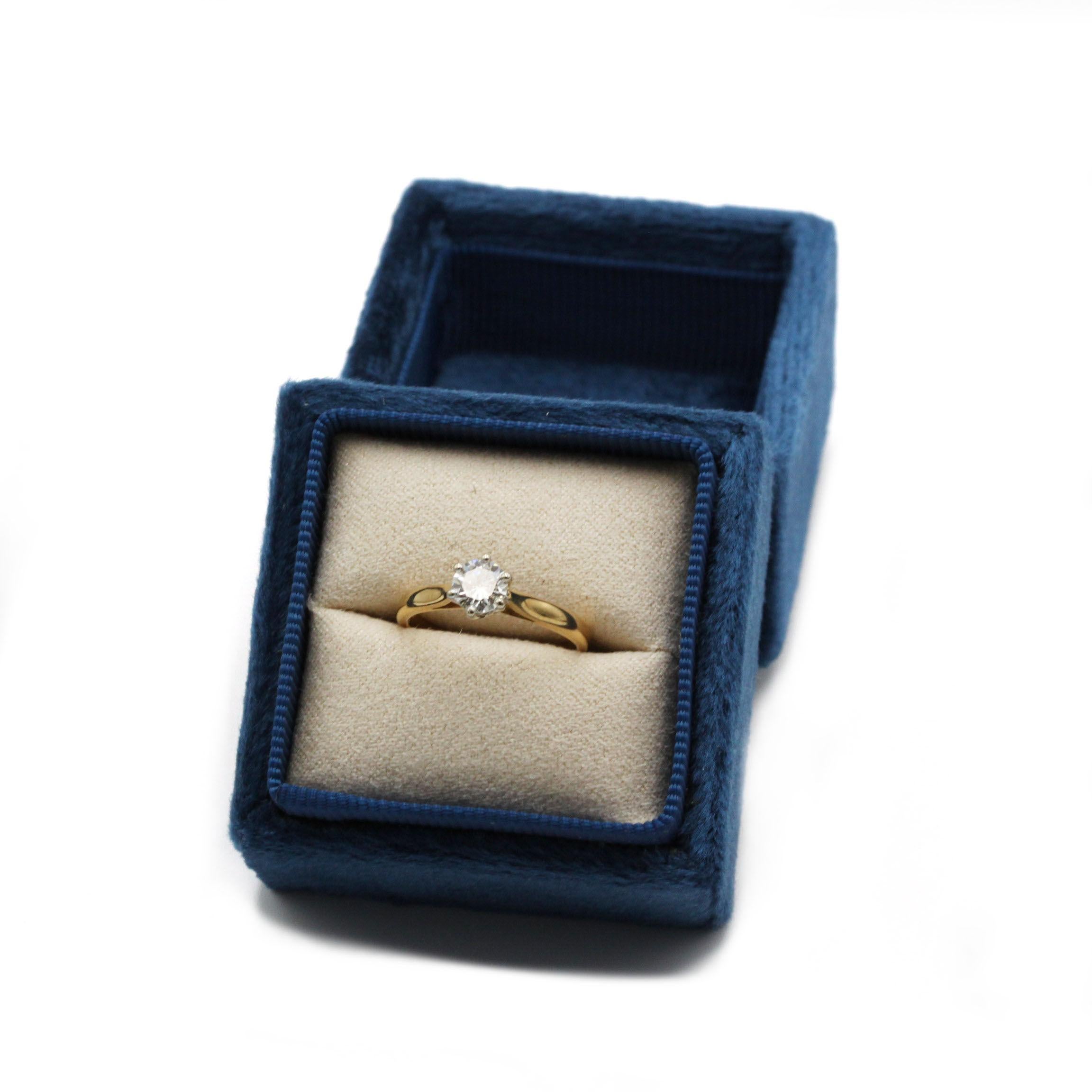 18 Karat Gelbgold Solitär-Ring mit 0,50 Karat H SI Diamant (Rundschliff) im Angebot