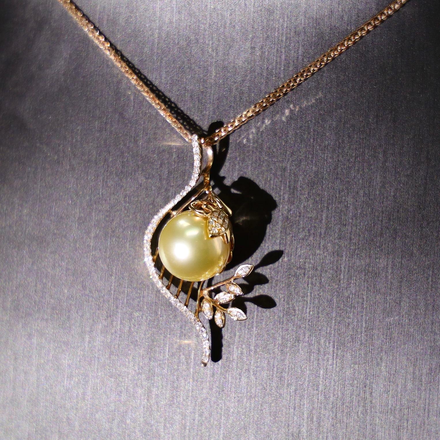 18K Yellow Gold South Sea Golden Pearl & Diamond Harp Pendant Necklace For Sale 2