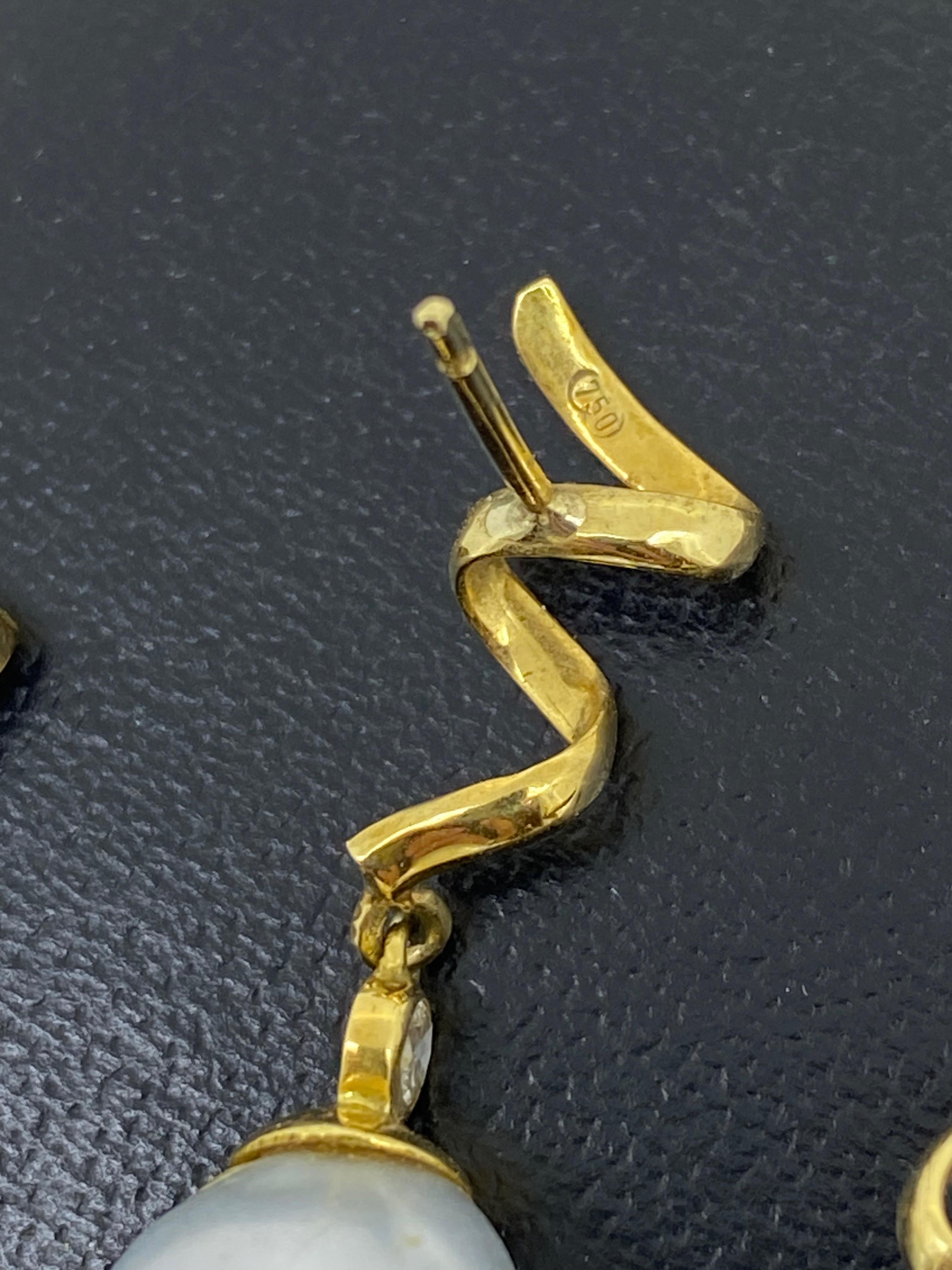 Pendentif en or jaune 18 carats, perles des mers du Sud et pendants d'oreilles en perles et diamants en vente 6