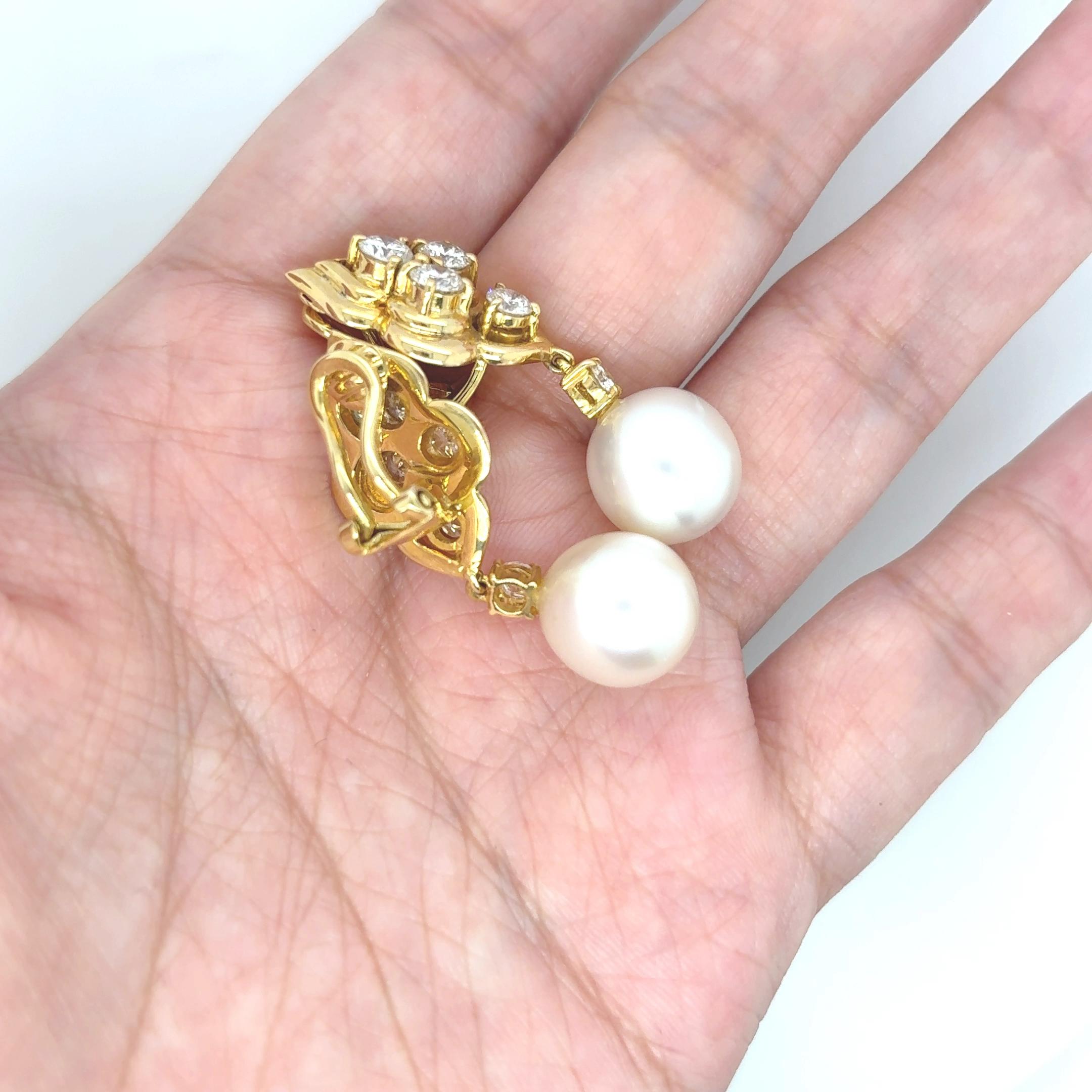 Contemporain Boucles d'oreilles or jaune 18k perle des mers du sud diamant Cts 1.77 en vente