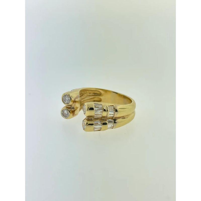 18 Karat Gelbgold Ring mit geteiltem Diamanten  (Rundschliff) im Angebot