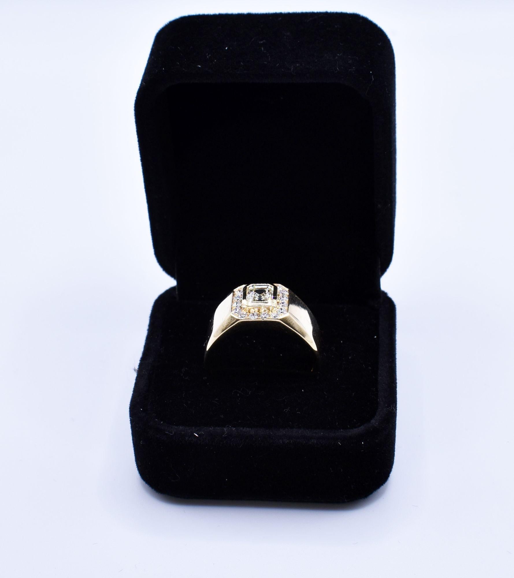 18k Yellow Gold Square Emerald Cut Diamond Ring 1
