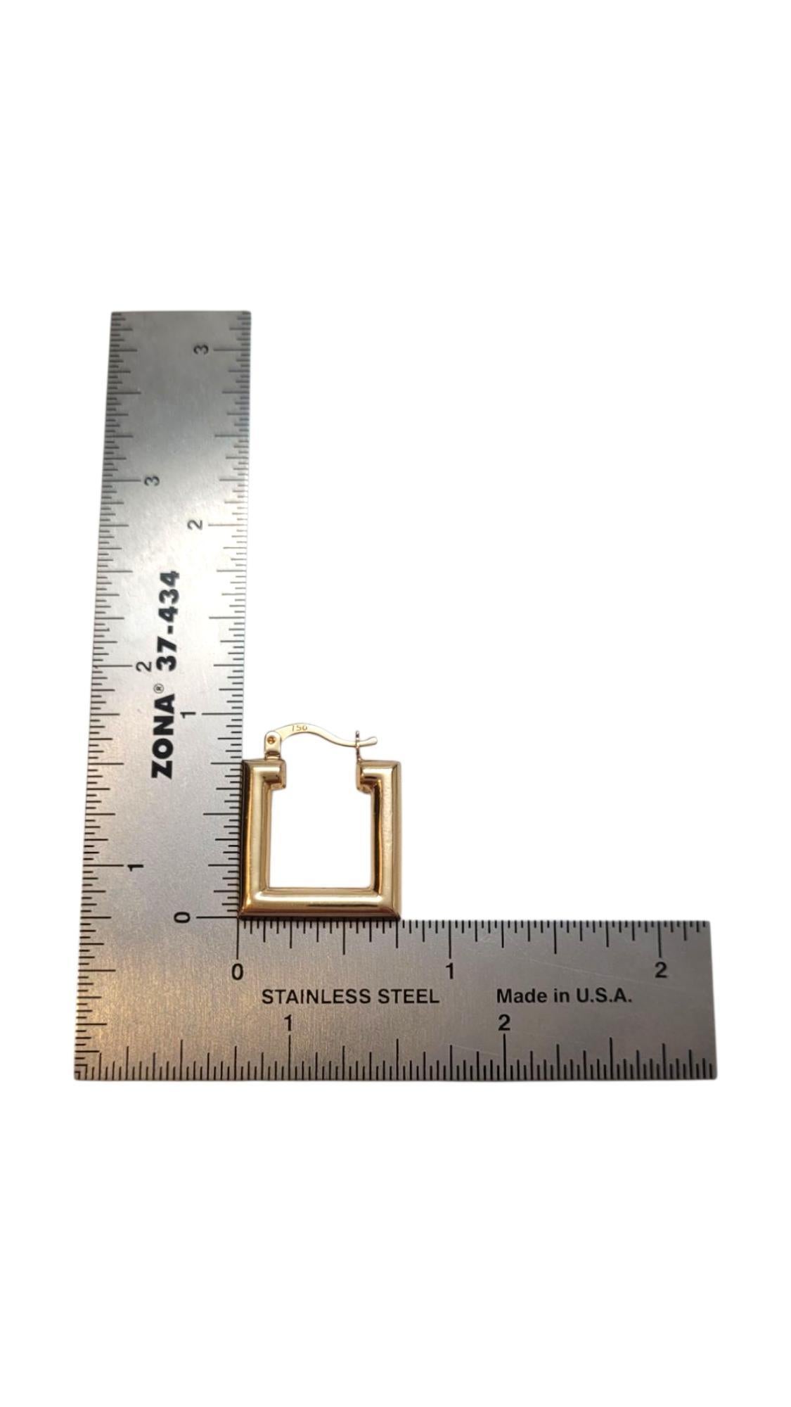 18K Yellow Gold Square Hoop Earrings #21959 For Sale 4