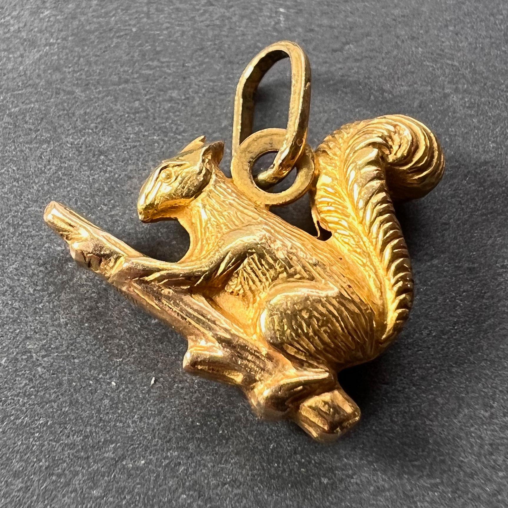 18K Yellow Gold Squirrel Charm Pendant 3