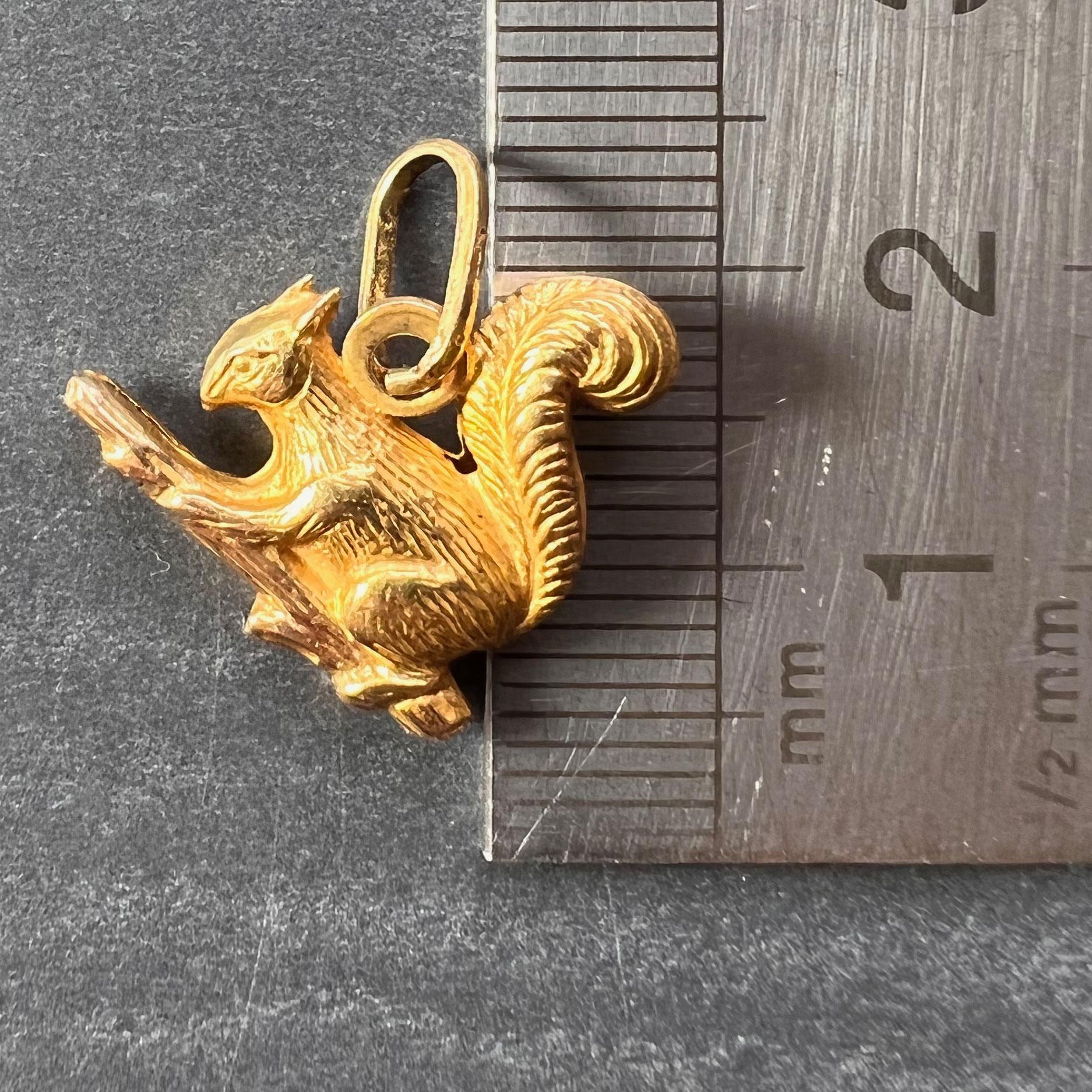 18K Yellow Gold Squirrel Charm Pendant 5