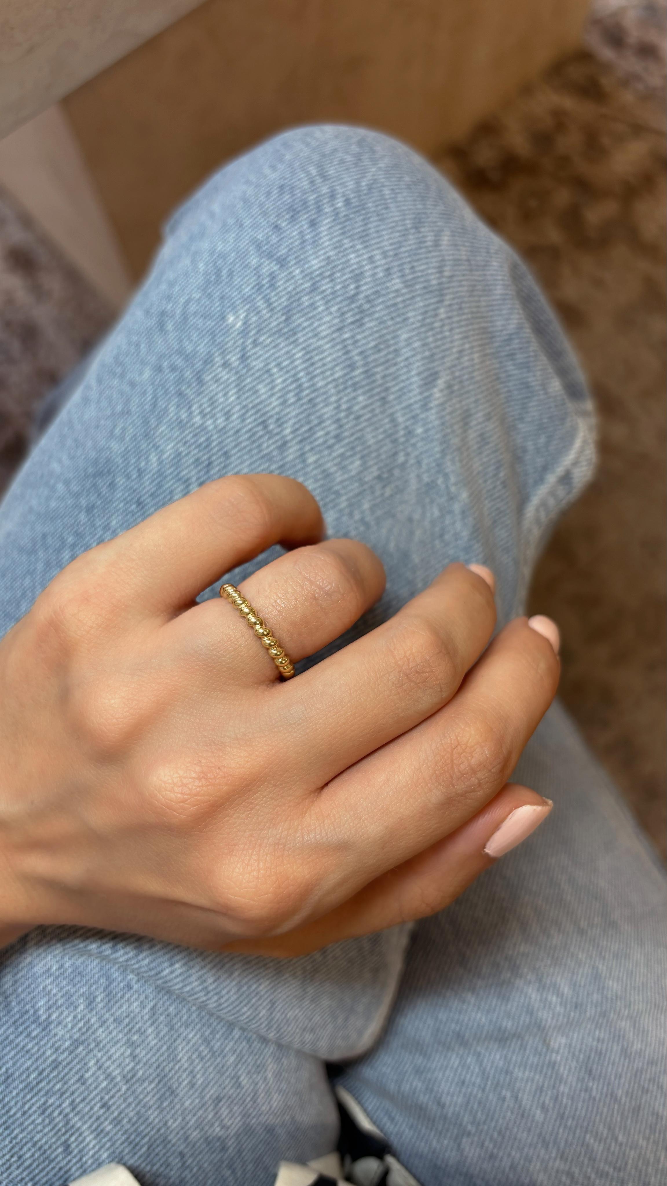 For Sale:  18K Yellow Gold stacking ring with rope detail 2