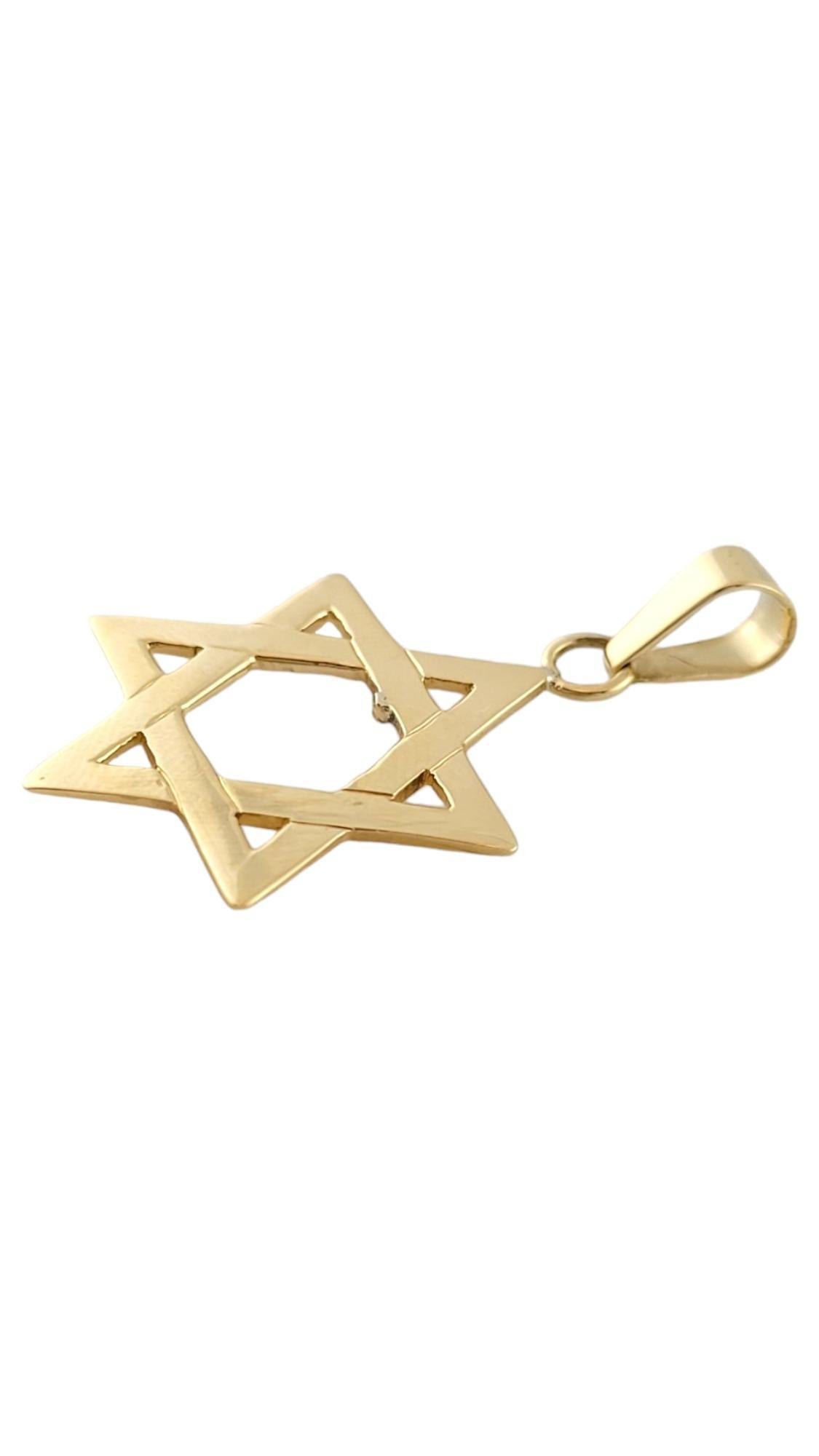 Vintage 18K Yellow Gold Star of David Pendant

This gorgeous star of David pendant is crafted from 18K yellow gold and has a beautiful smooth finish!

Size: 28.51mm X 21.3mm X 0.86mm
Length w/ bail: 35.90mm

Weight: 1.82 dwt/ 2.83 g

Hallmark: