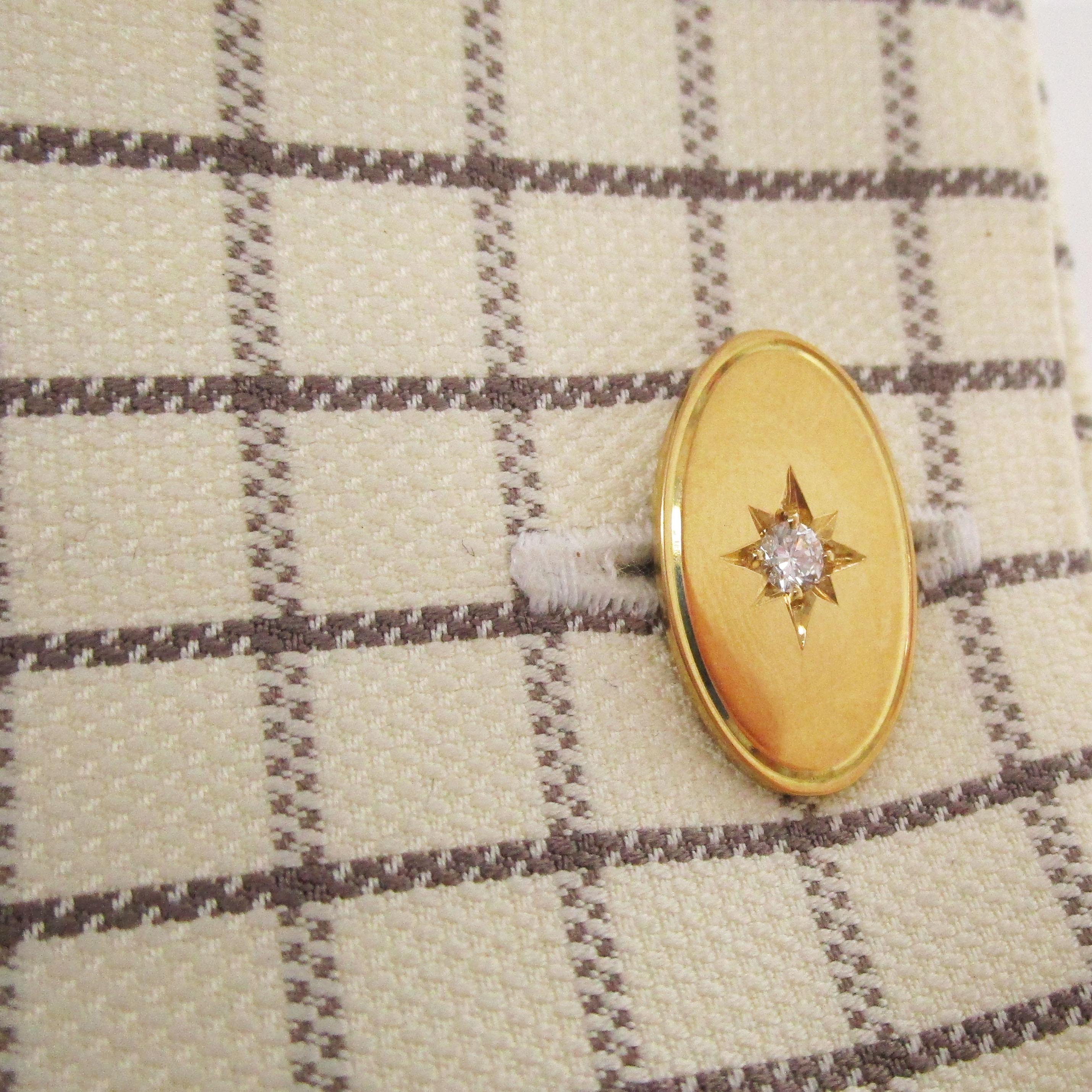 18 Karat Yellow Gold Star Set Diamond Oval Cufflinks In Excellent Condition For Sale In Lexington, KY