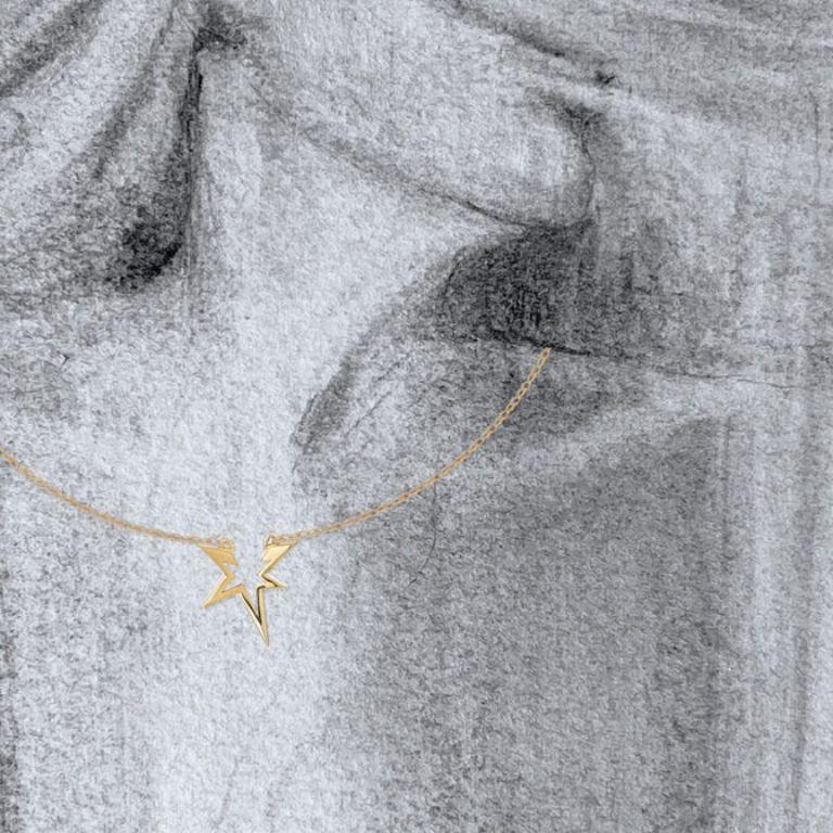 Art Deco 18K Yellow Gold Necklace with Brilliant-Cut Diamond – Everyday Elegance For Sale
