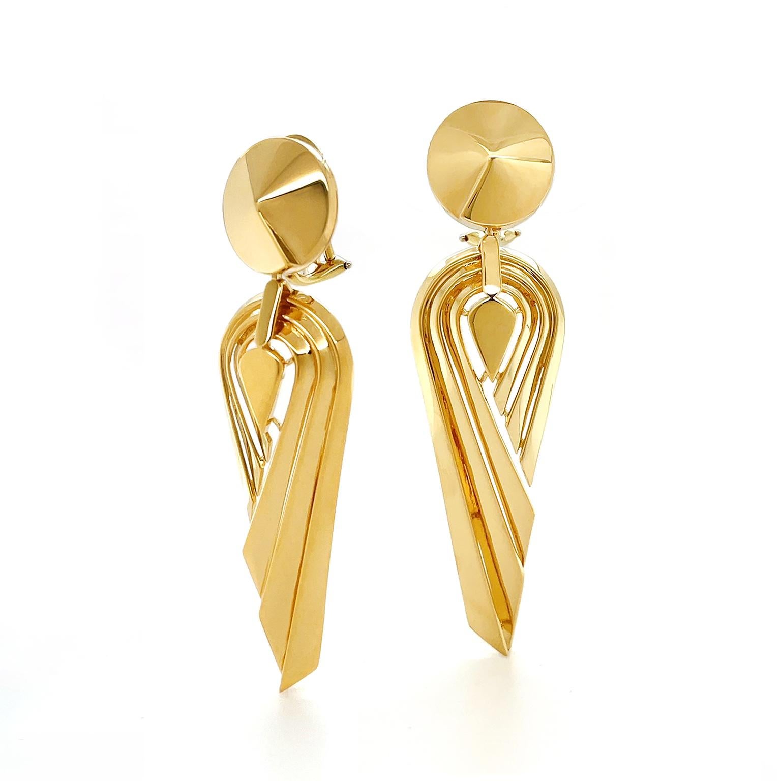 18K Yellow Gold Stepped Deco Dangle Earrings In New Condition For Sale In New York, NY