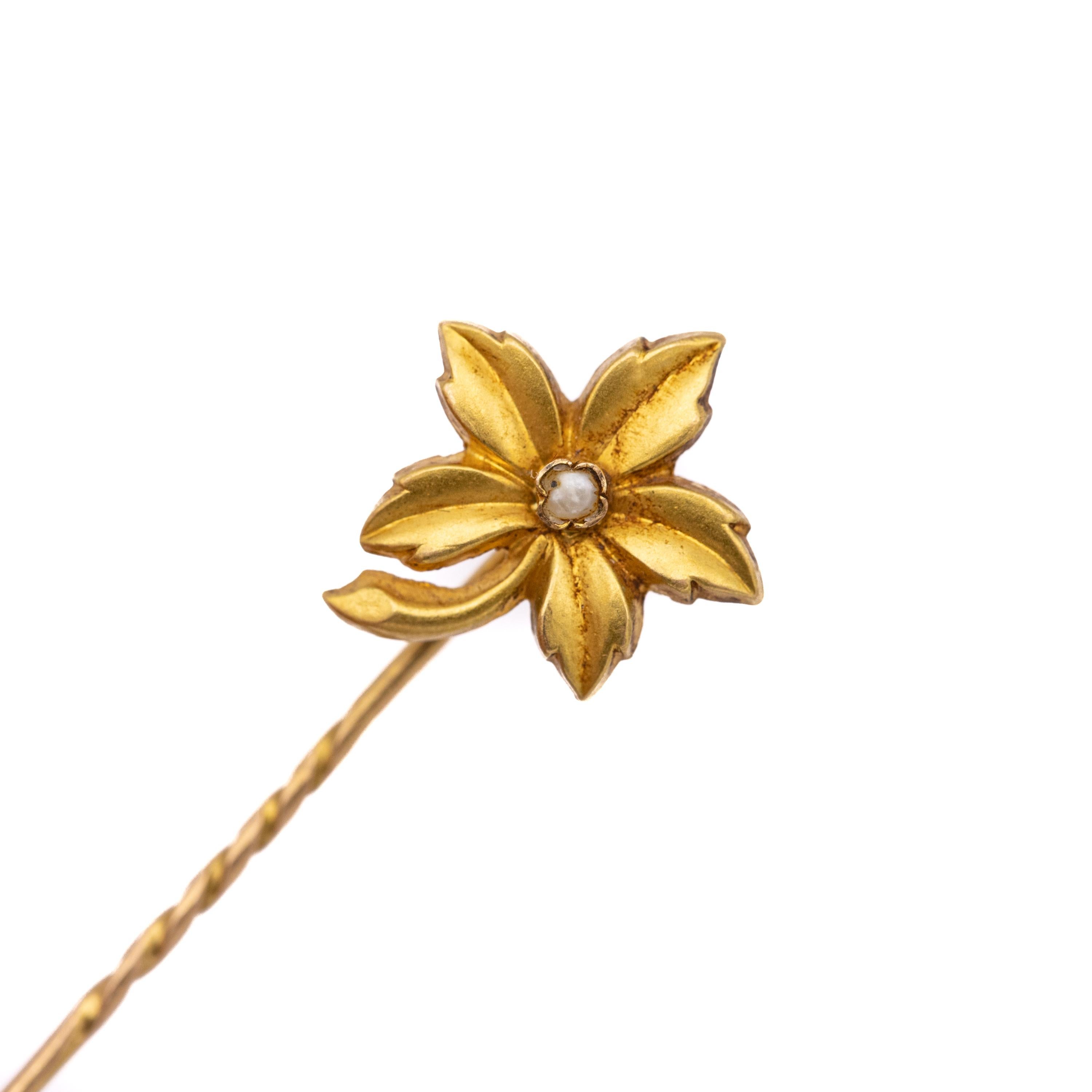 18k Yellow gold stick pin - Family brooch - detailed Ivy cravat pin For Sale 9
