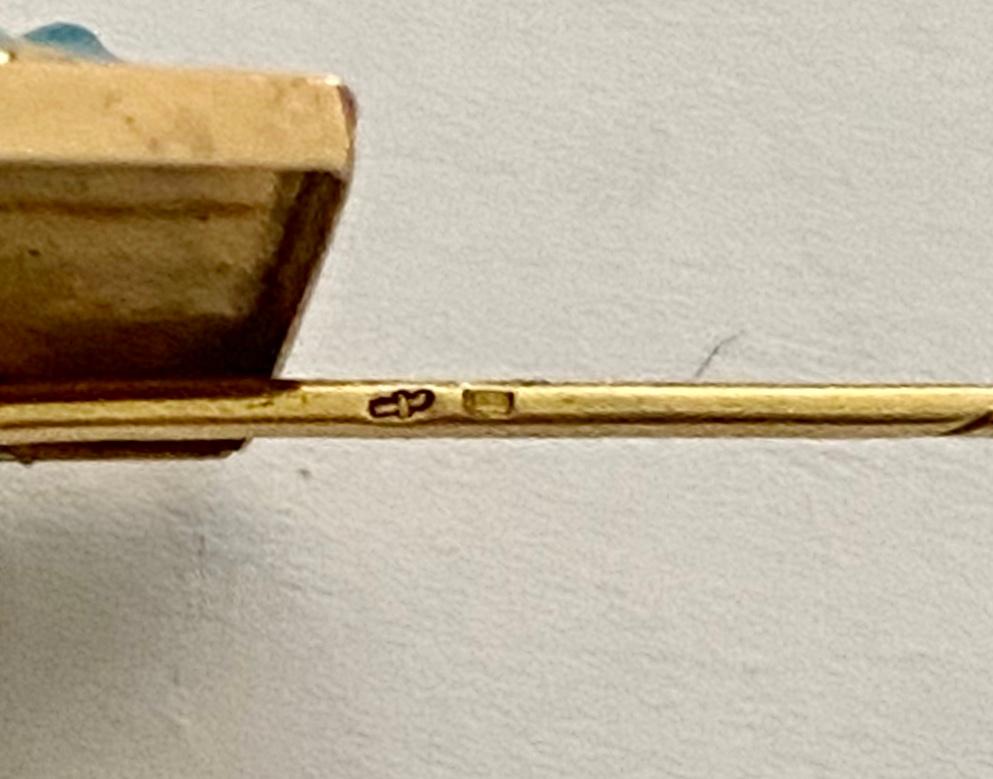 Women's or Men's 18 Karat Yellow Gold Stickpin with an Enamel Mask, England, 1900 For Sale