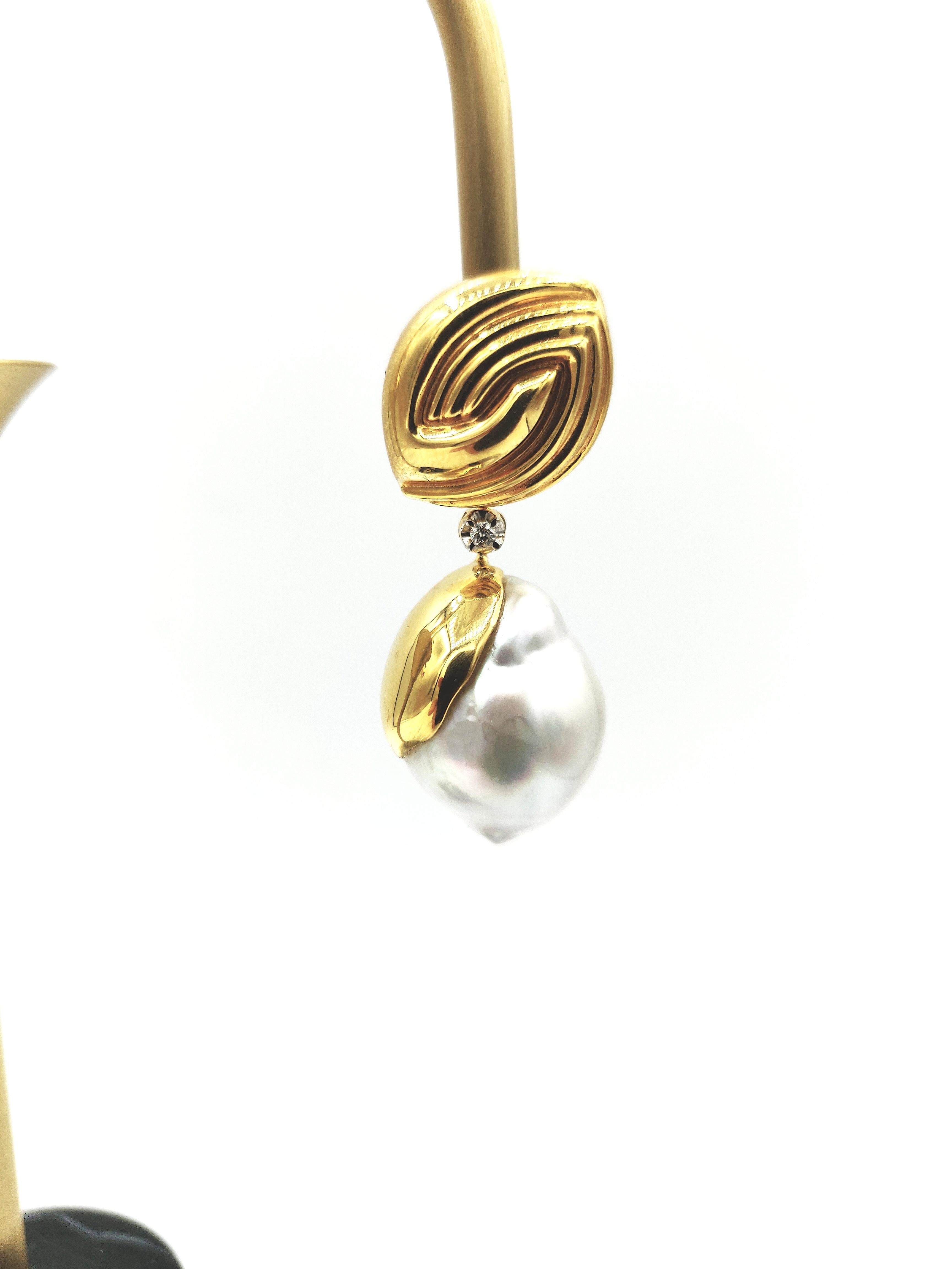 Women's 18K Yellow Gold Stud Earrings & Detachable Baroque South Sea Pearl Diamond Drops For Sale
