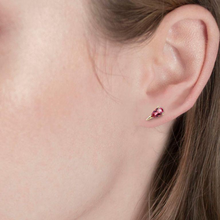 Art Deco 18K Yellow Gold Stud Earrings with Pear Shaped Cherry Tourmalines – Gold Earring For Sale