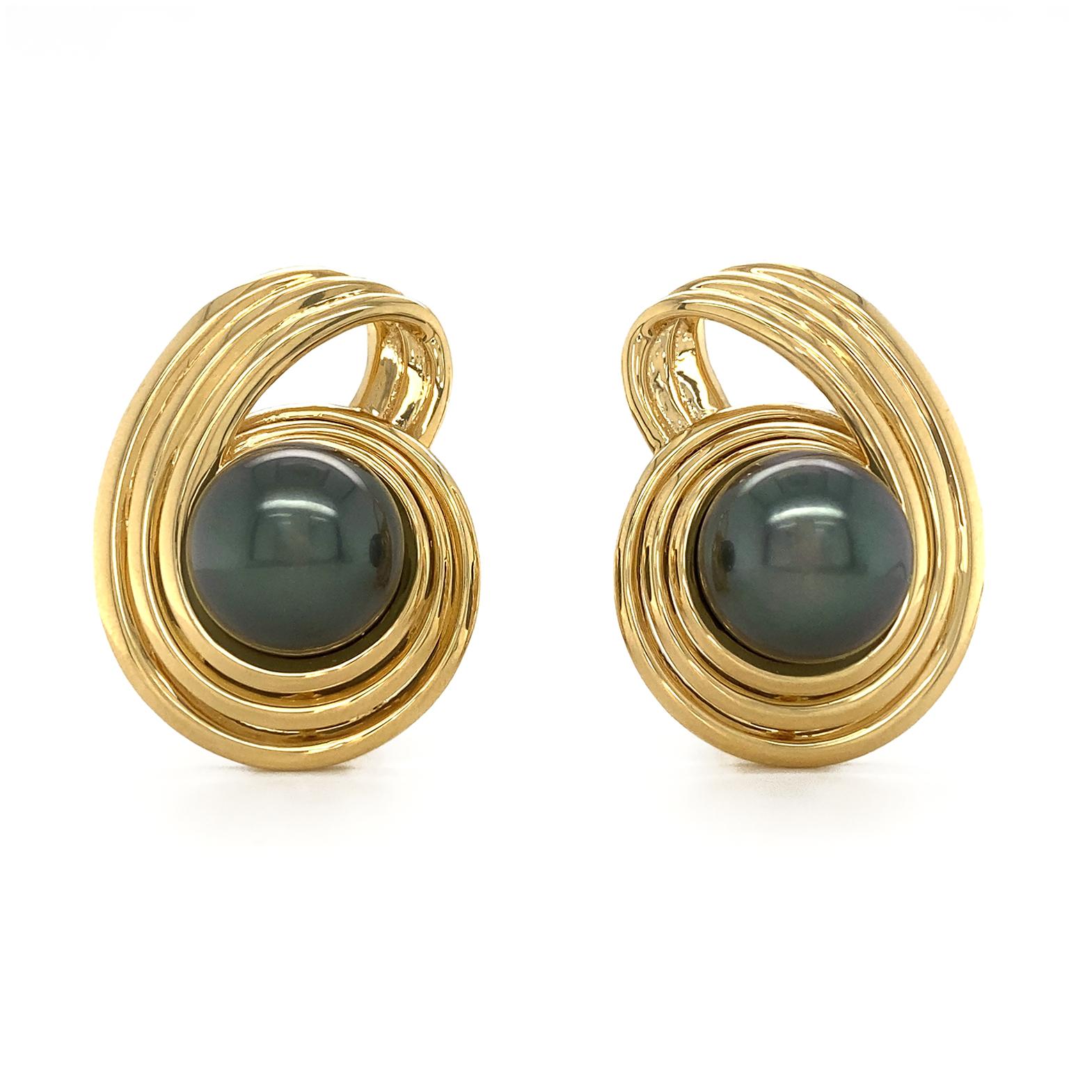 18K Yellow Gold Swirl Tahitian Pearl Clip-On Earrings In New Condition In New York, NY