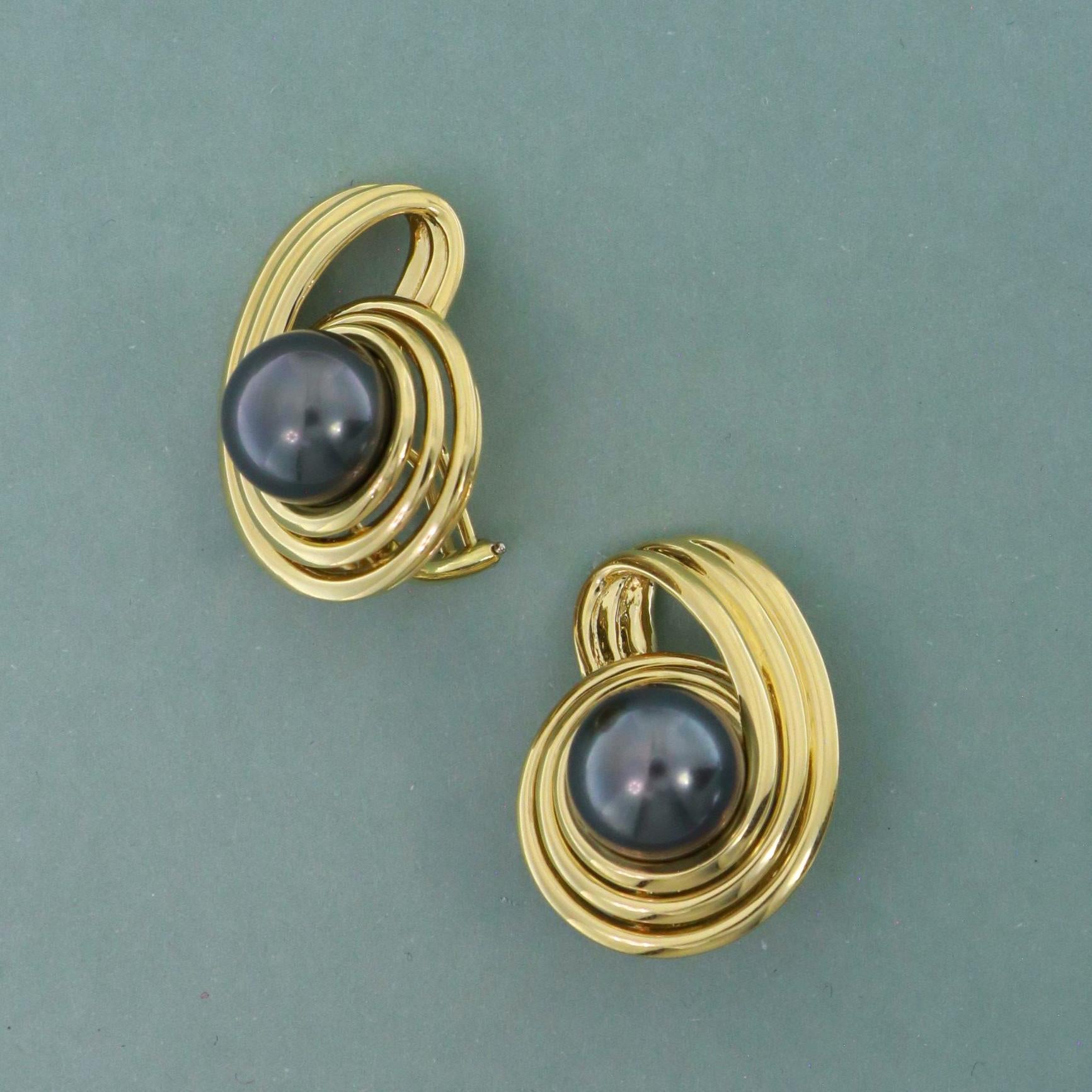 Women's or Men's 18K Yellow Gold Swirl Tahitian Pearl Clip-On Earrings