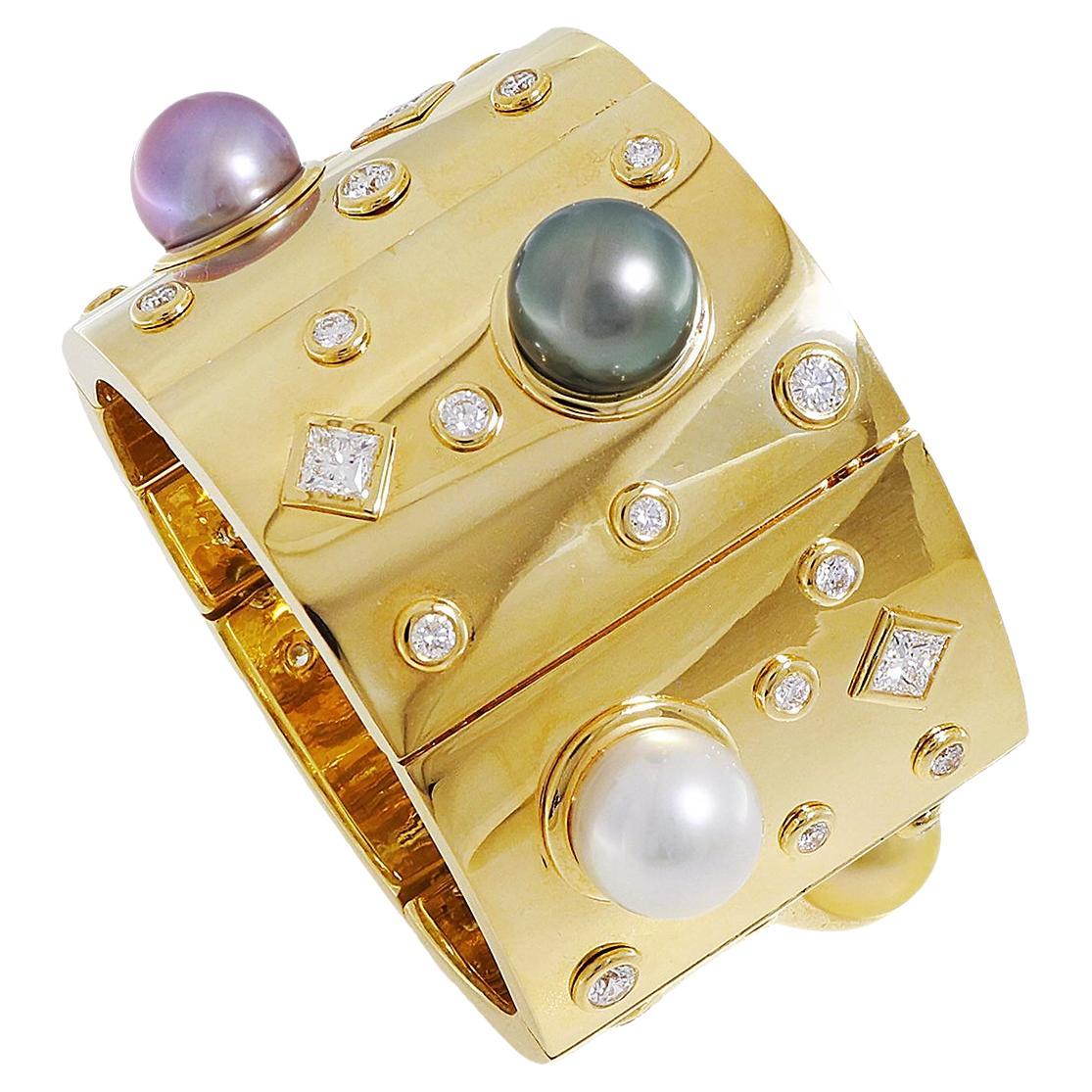 18K Yellow Gold Tahitian and South Sea Pearl Panel Bracelet with Diamond Accents For Sale