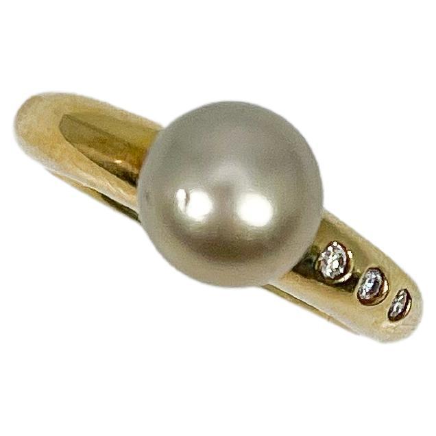 18K Yellow Gold Tahitian Pearl and .06 CTW Diamond Ring