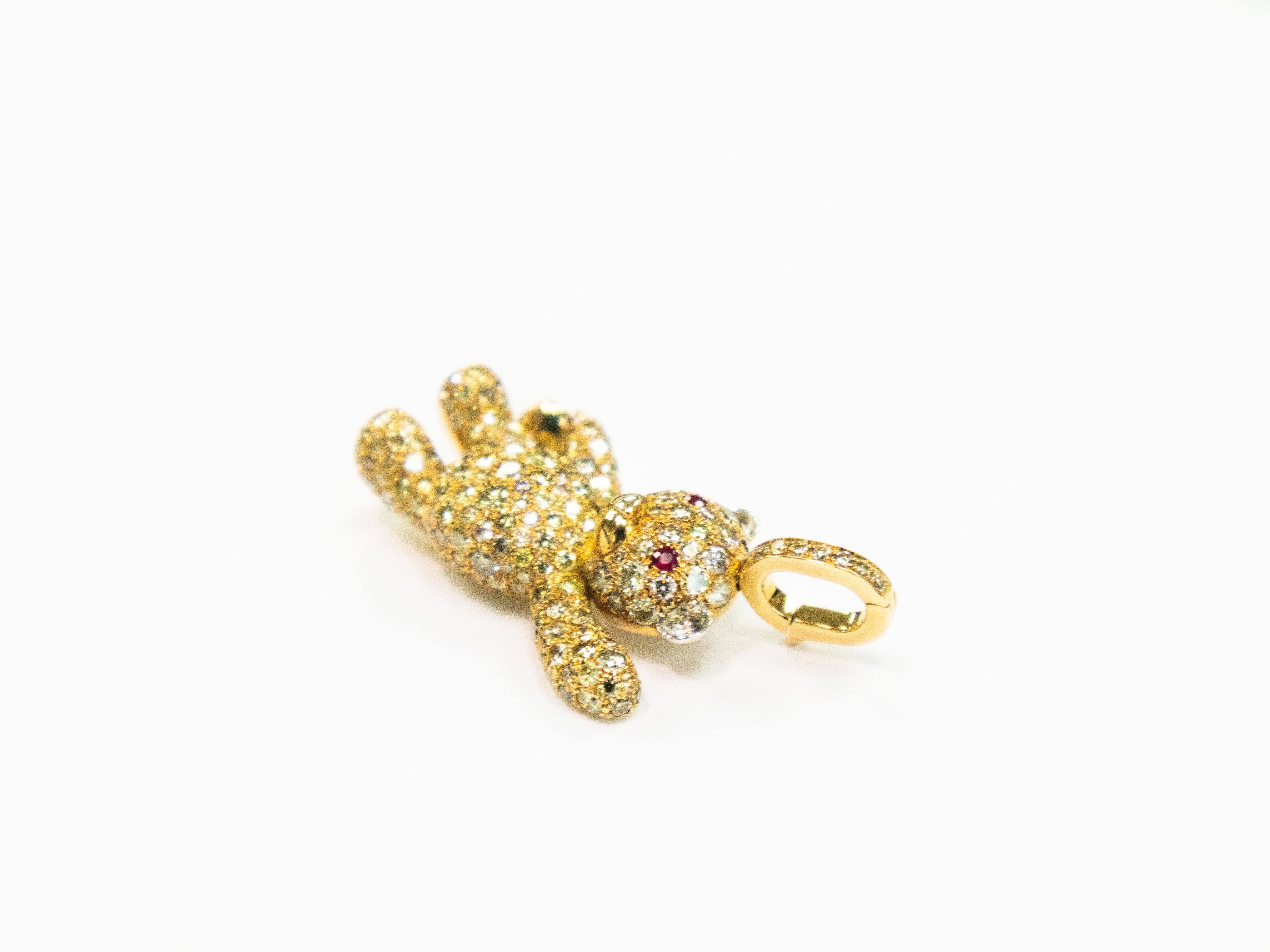 Colgante Oso de Peluche de Oro Amarillo de 18 K con Diamantes Naturales Moderno en venta