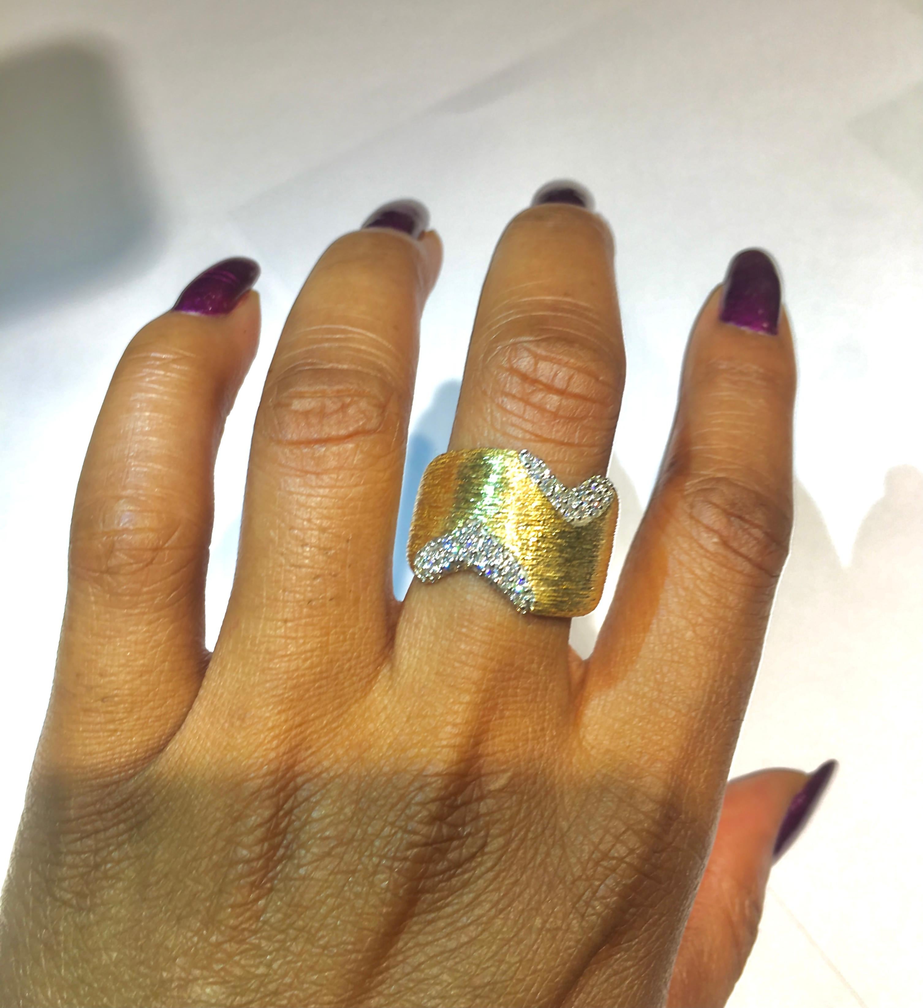 Contemporary 18k Yellow Gold Textured Block Ring For Sale