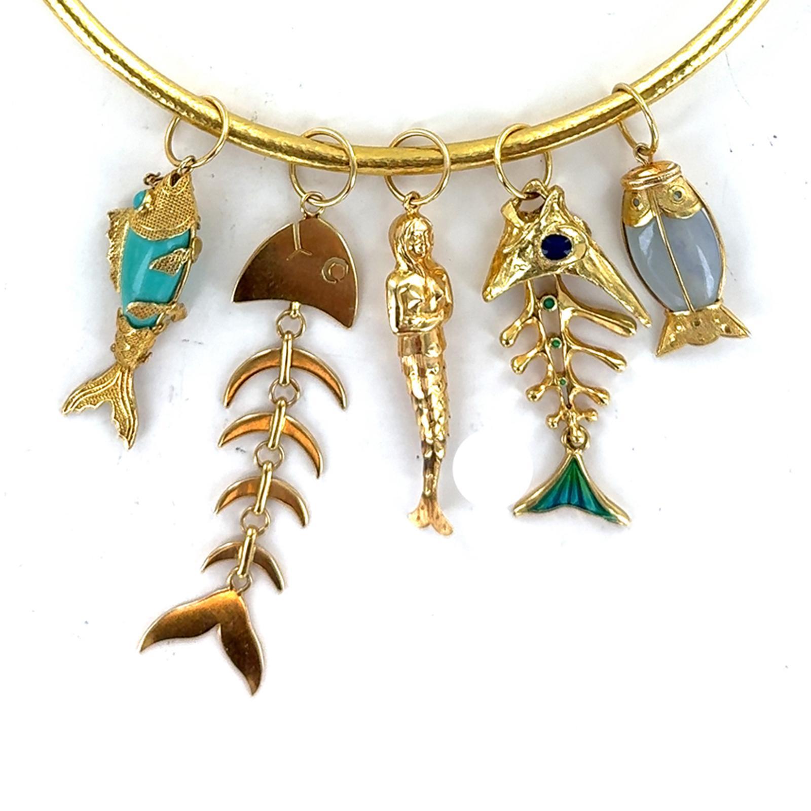 Modern 18K Yellow Gold Textured Collar Necklace Fish Charms Pendants Elana Hadjidakis
