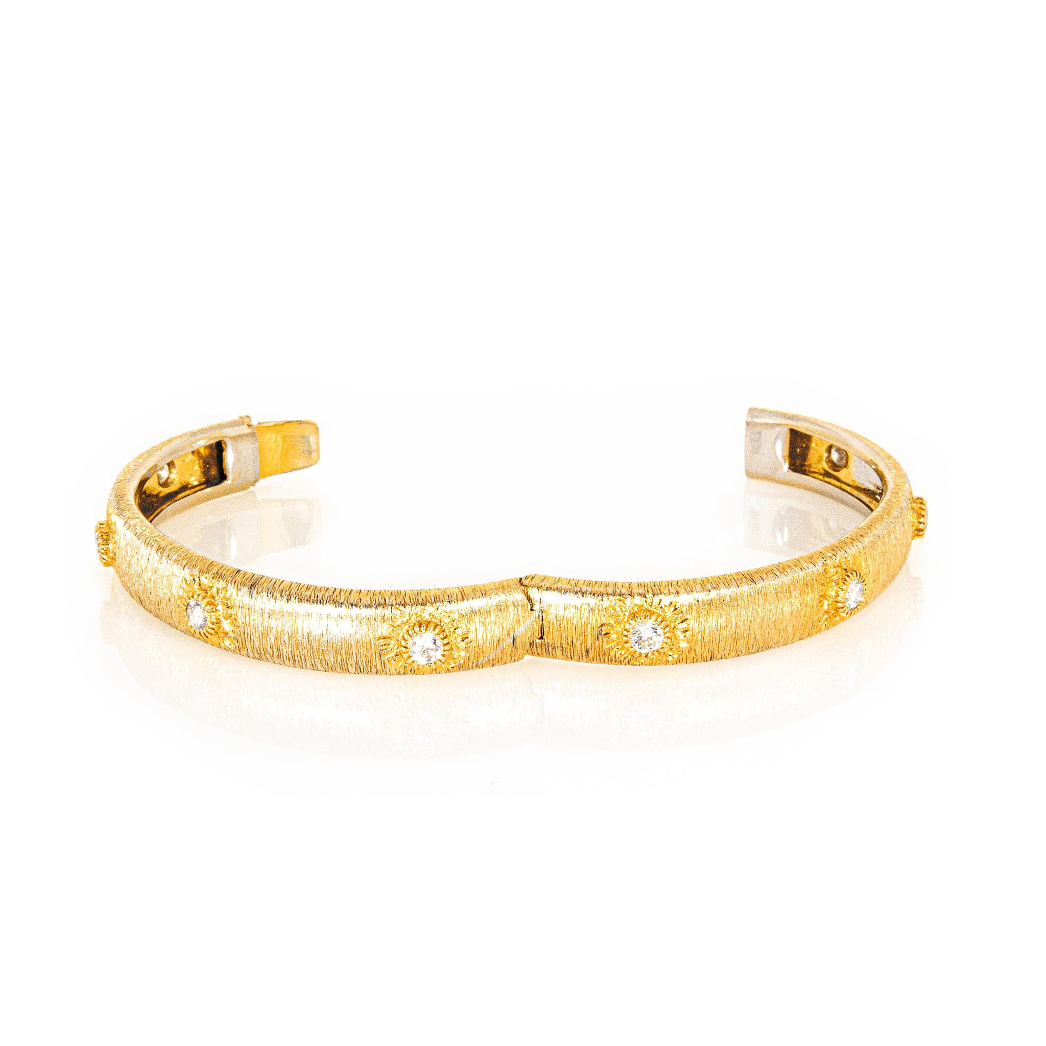 METAL TYPE: 18K Yellow Gold
STONE WEIGHT: 0.64ct twd (estimated)
TOTAL WEIGHT: 31.0 grams
BRACELET SIZE: 6.8 inches